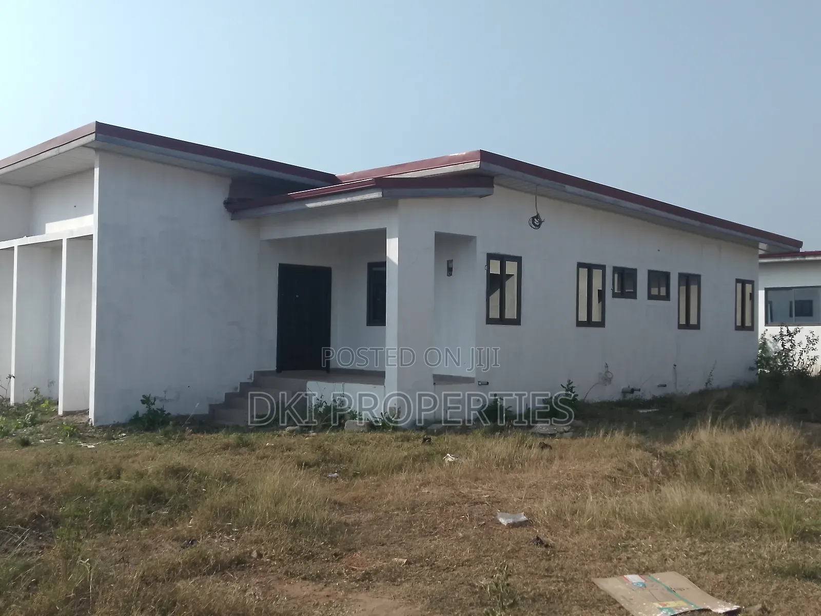 3bdrm House in Dki Properties, Adenta for sale