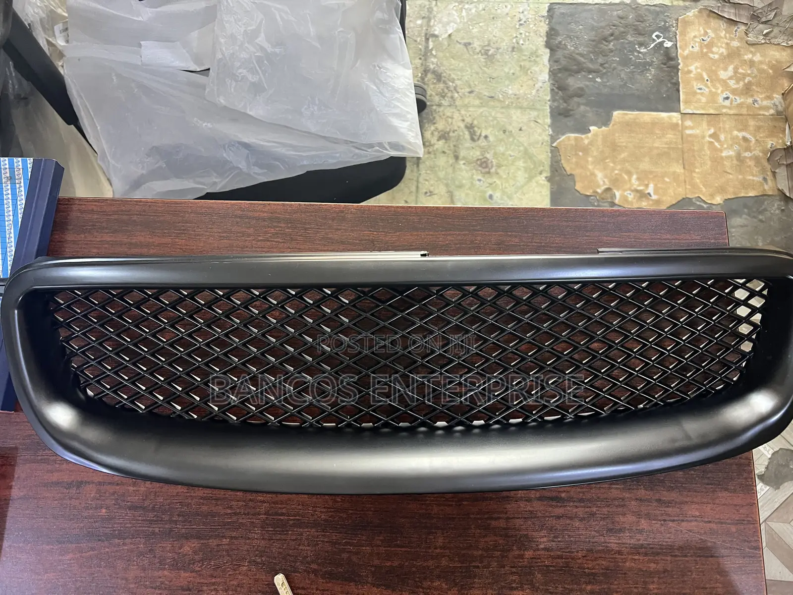 Toyota Corolla 2003-2008 Top Grille