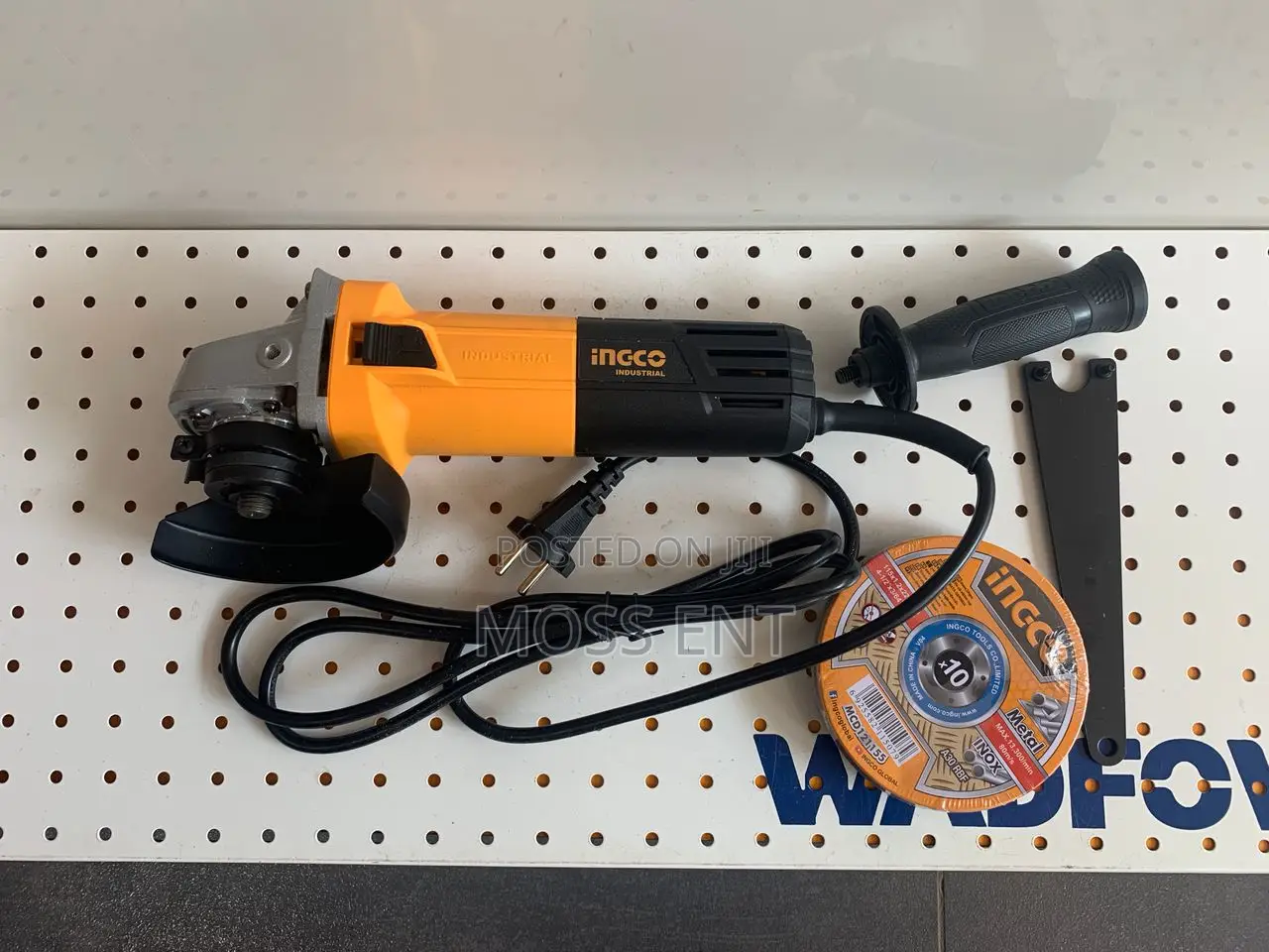 Angle Grinder 950w With BMC # Ag8508-1