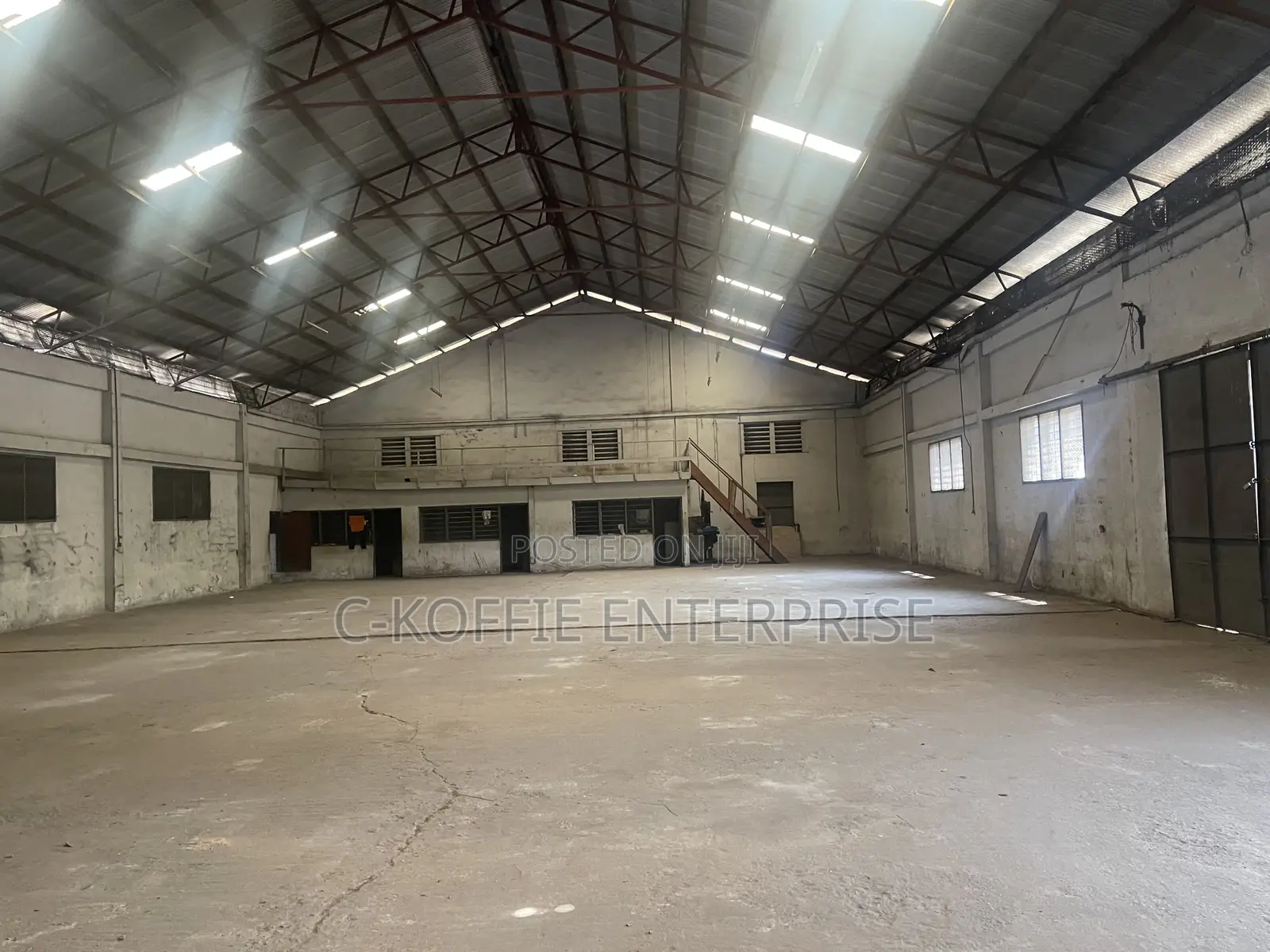 1300 SQM Warehouse + 6 Offices at Graphics Road