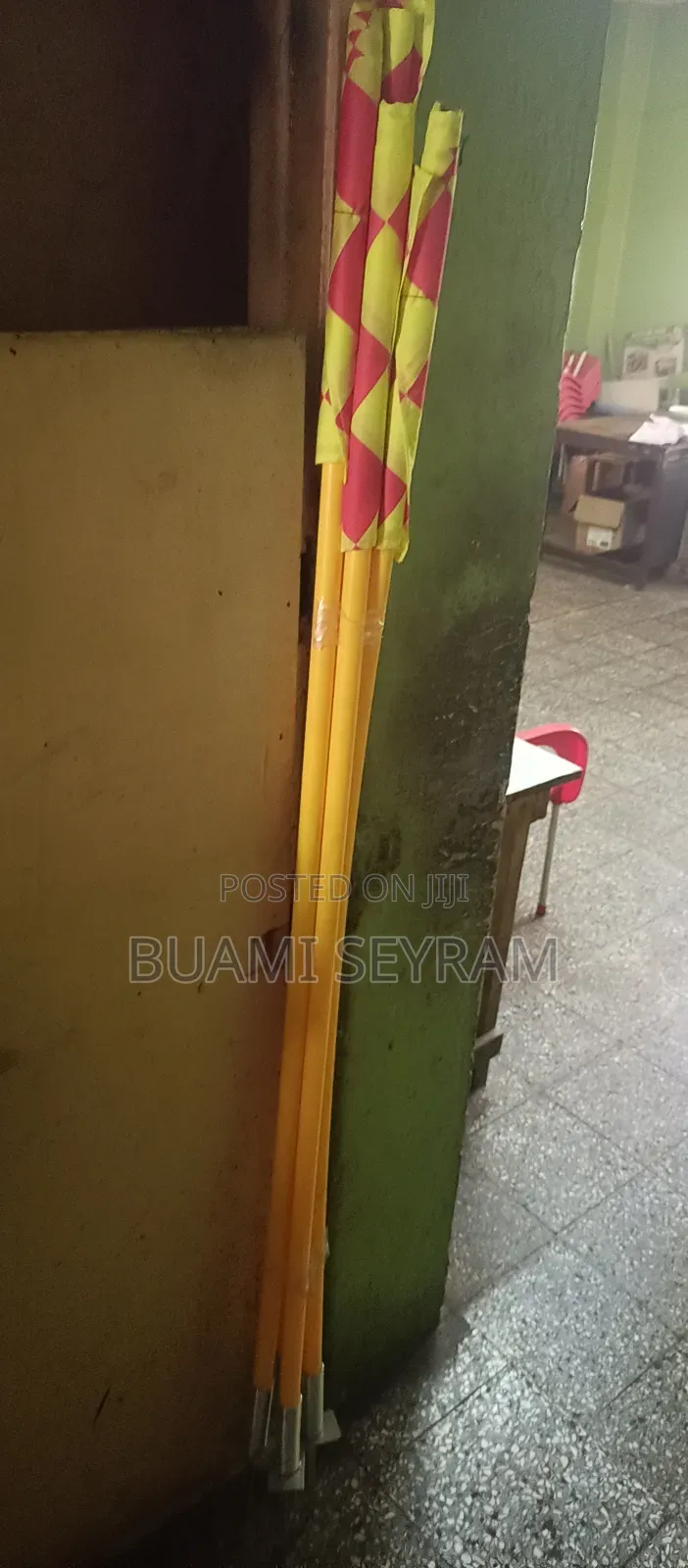 Corner Pole