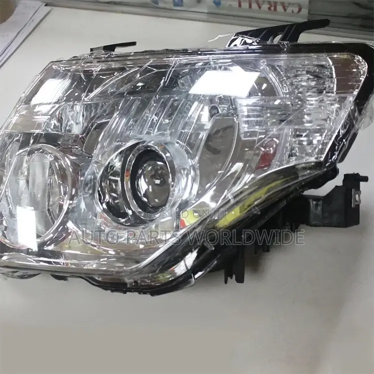 Mitsubishi Pajero Headlamp