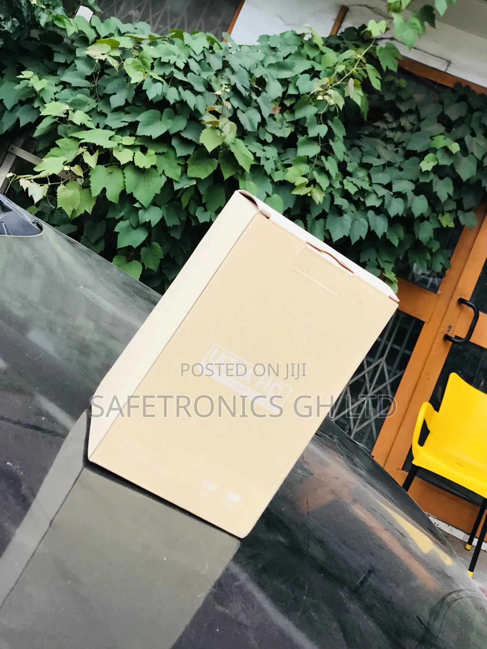 Essential Ultra HD LED Projector