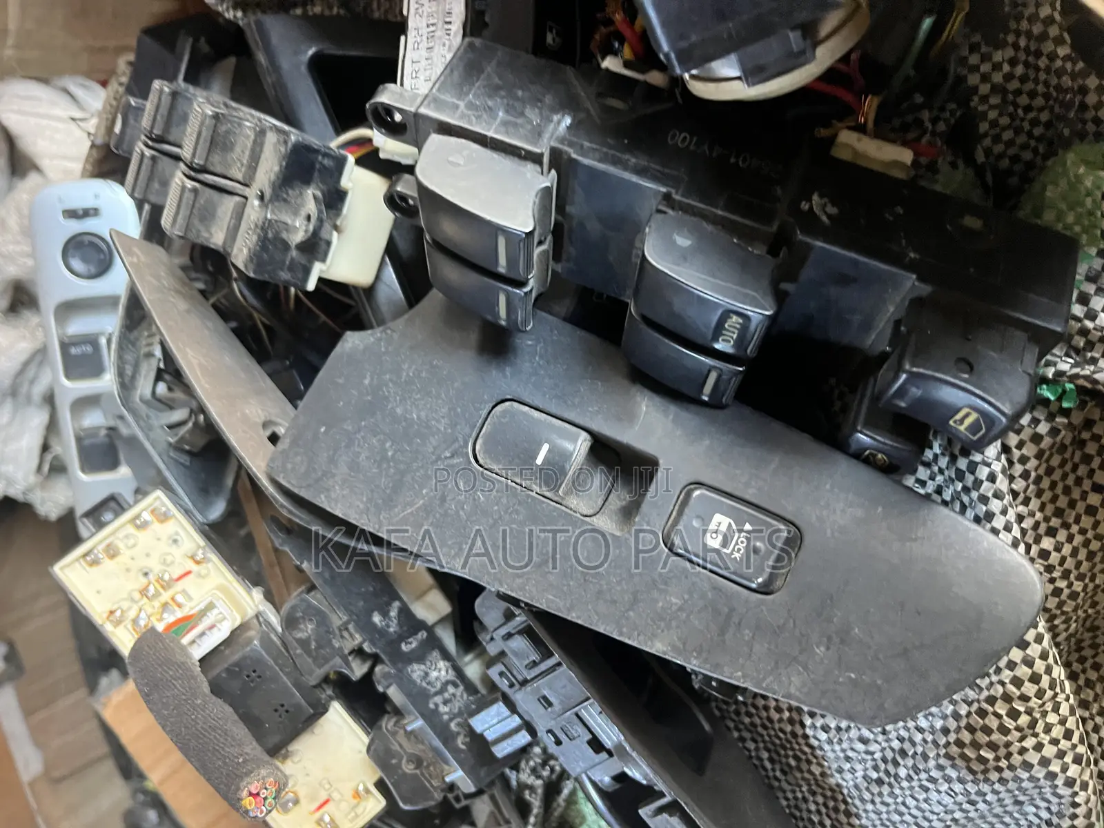 All Kinds of Door Switch Available