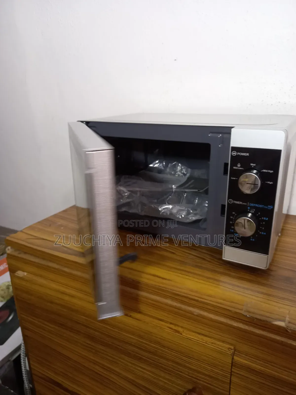 20.L Sharp Microwave From Uk