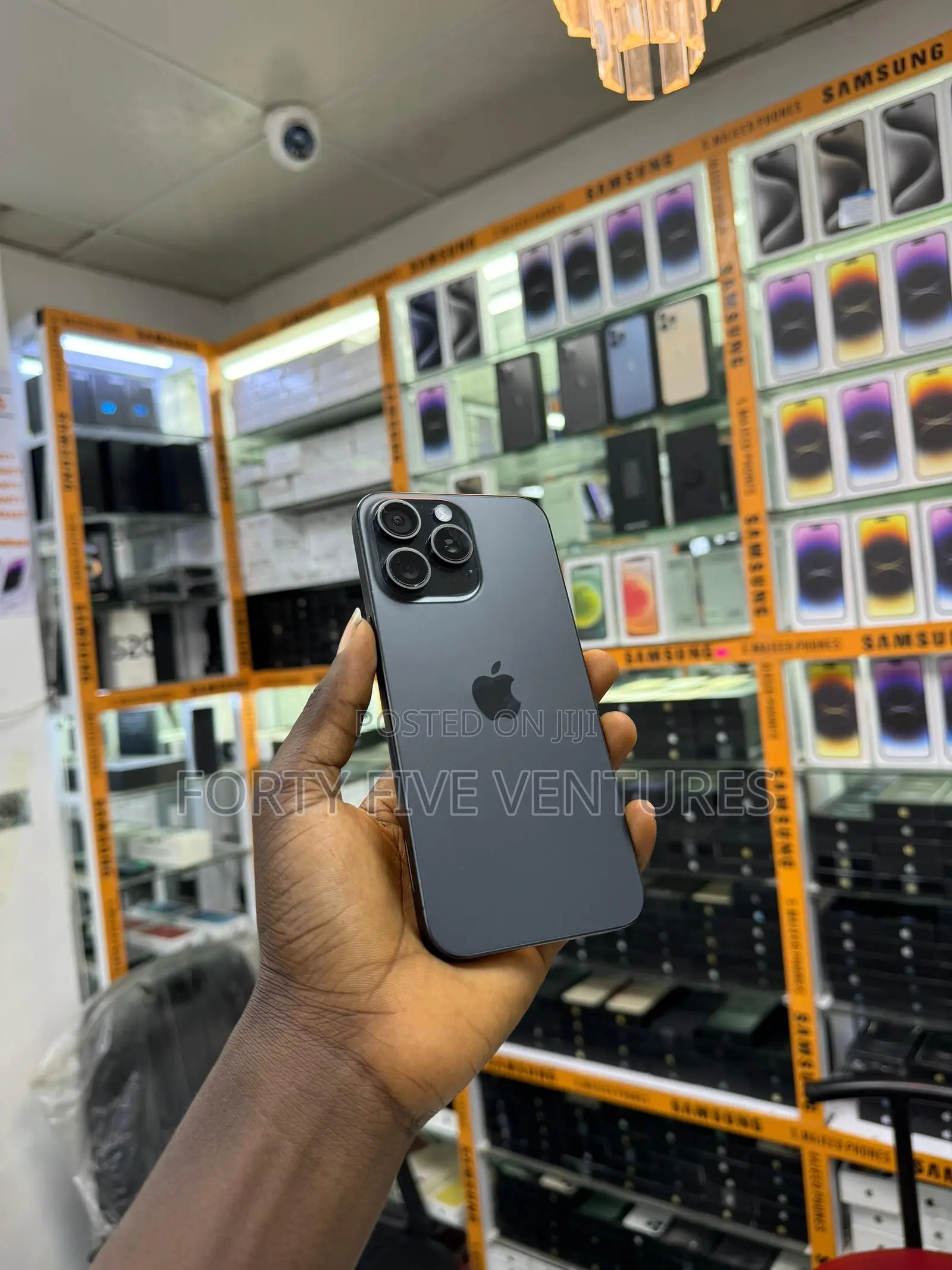 New Apple iPhone 15 Pro Max 256 GB Black