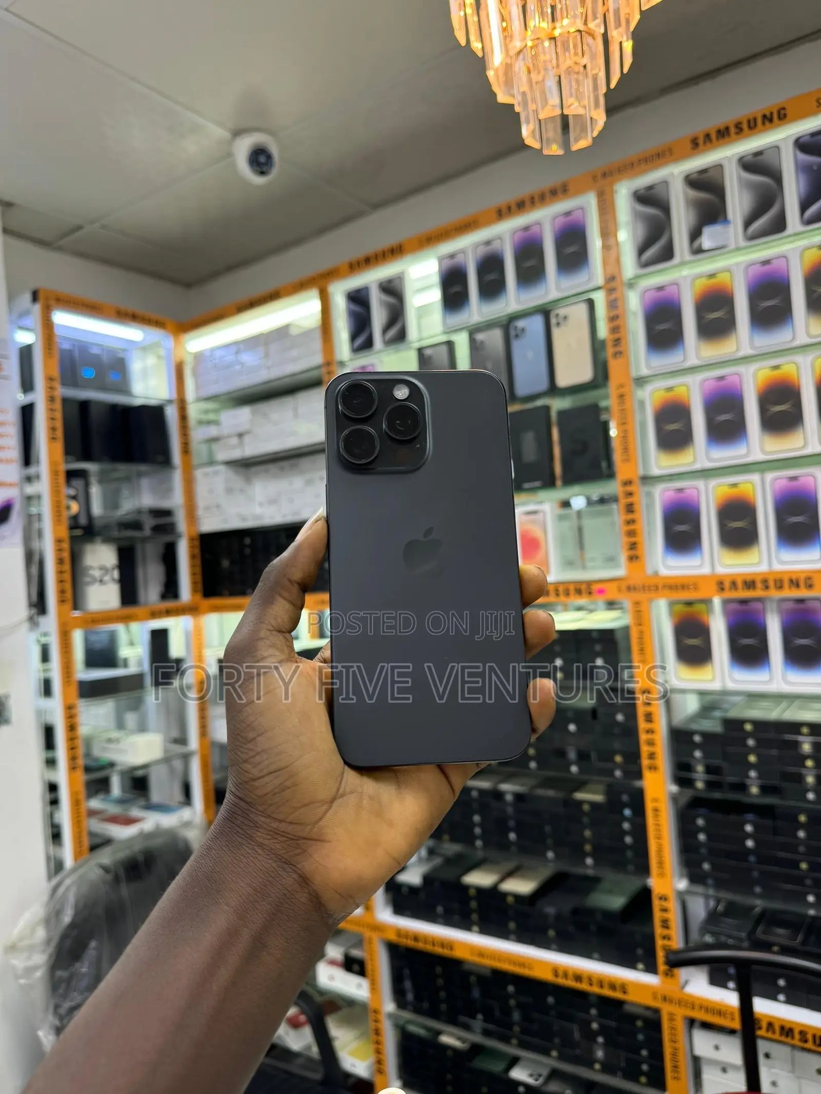 New Apple iPhone 15 Pro Max 256 GB Black