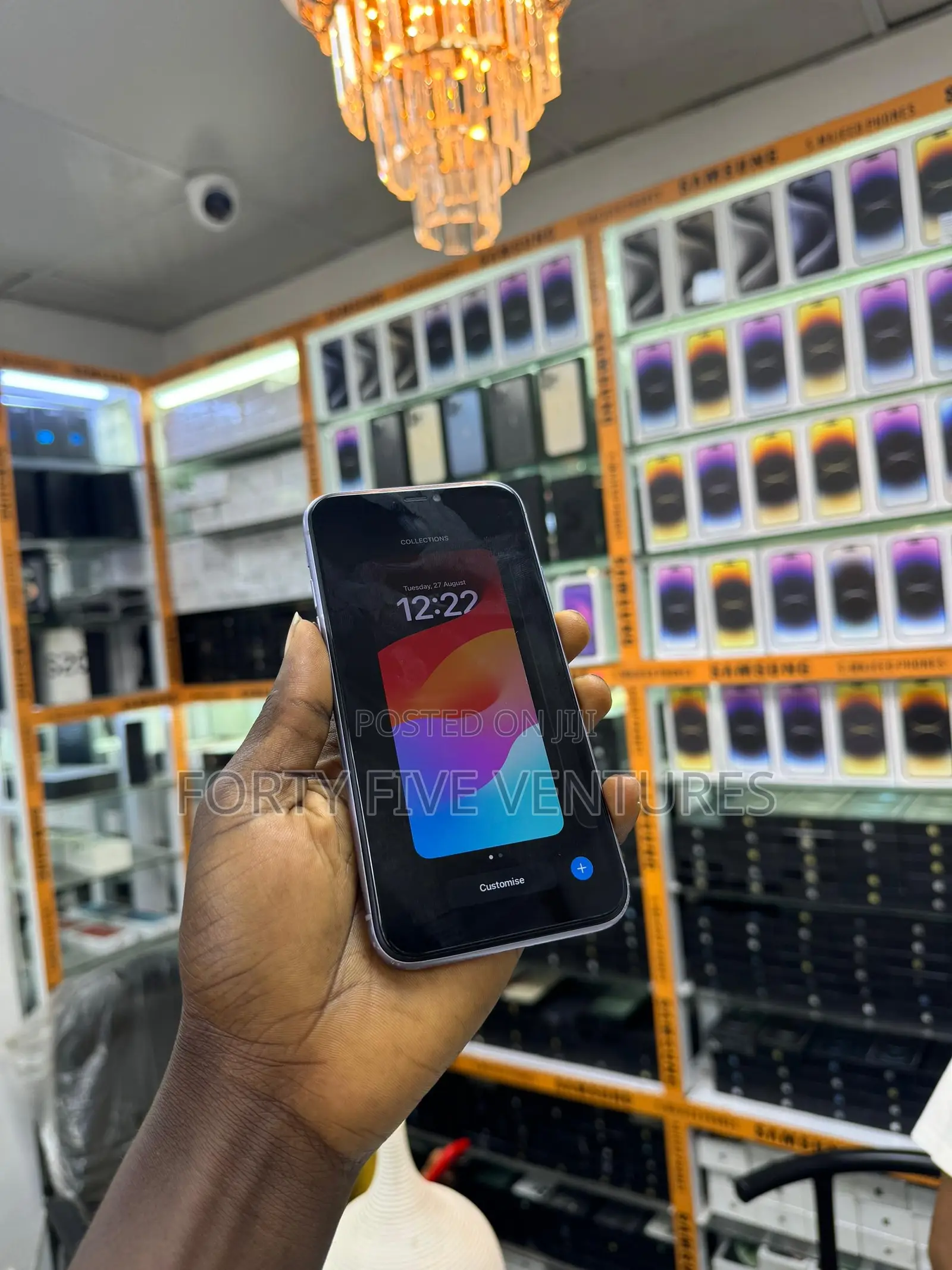 New Apple iPhone 11 64 GB Purple