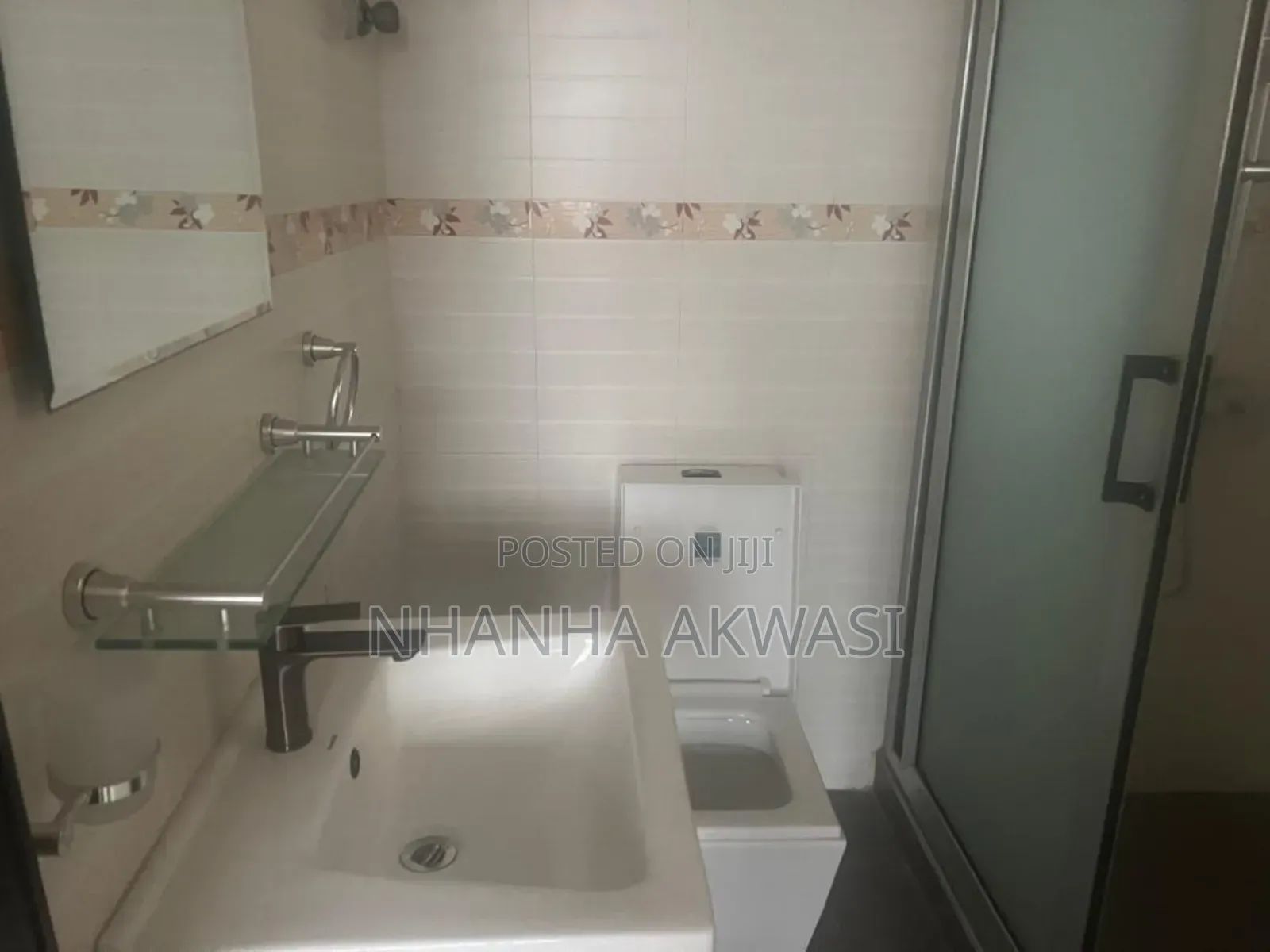 5bdrm House in Spintex, Tema Metropolitan for rent