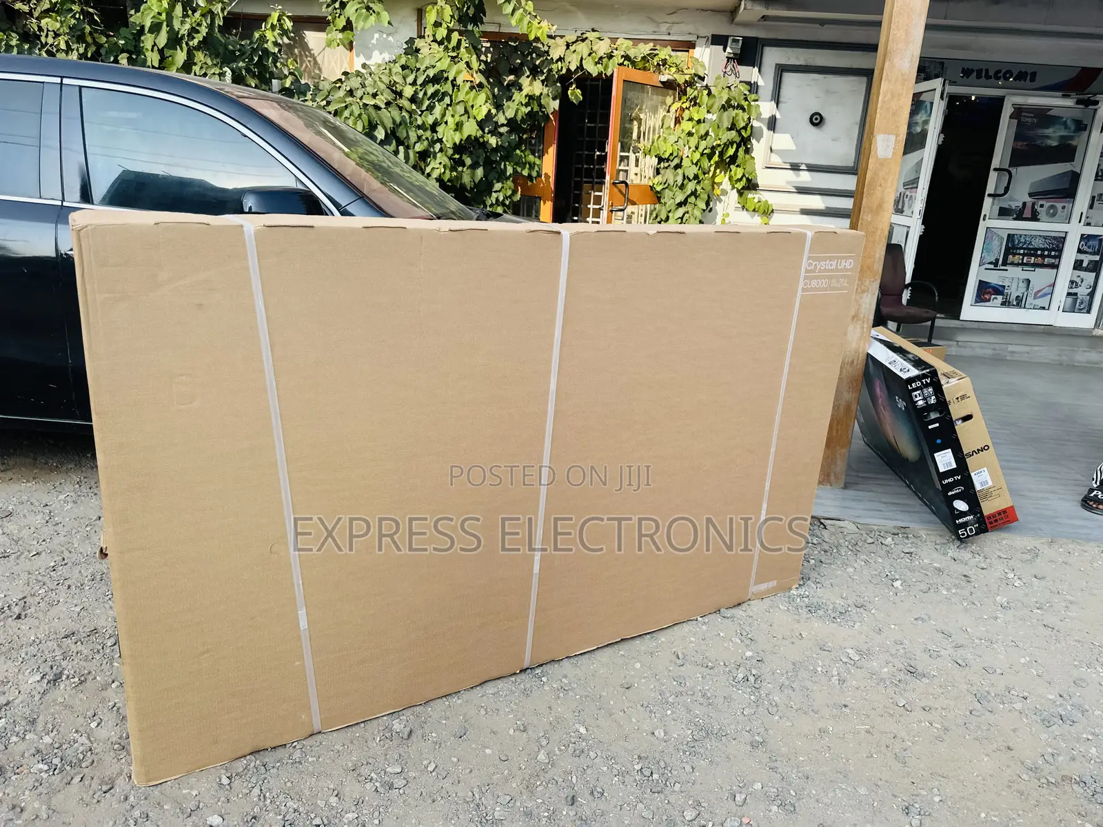 Grab a Deal on Samsung UHD Smart 85”Au7172