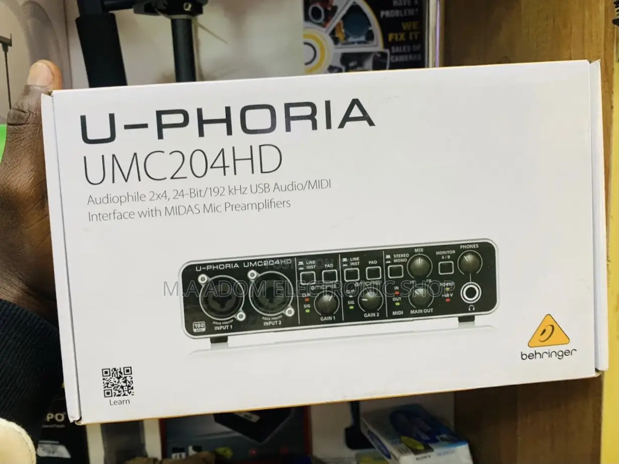Quality Behringer U-Phoria UMC204HD USB Audio Interface