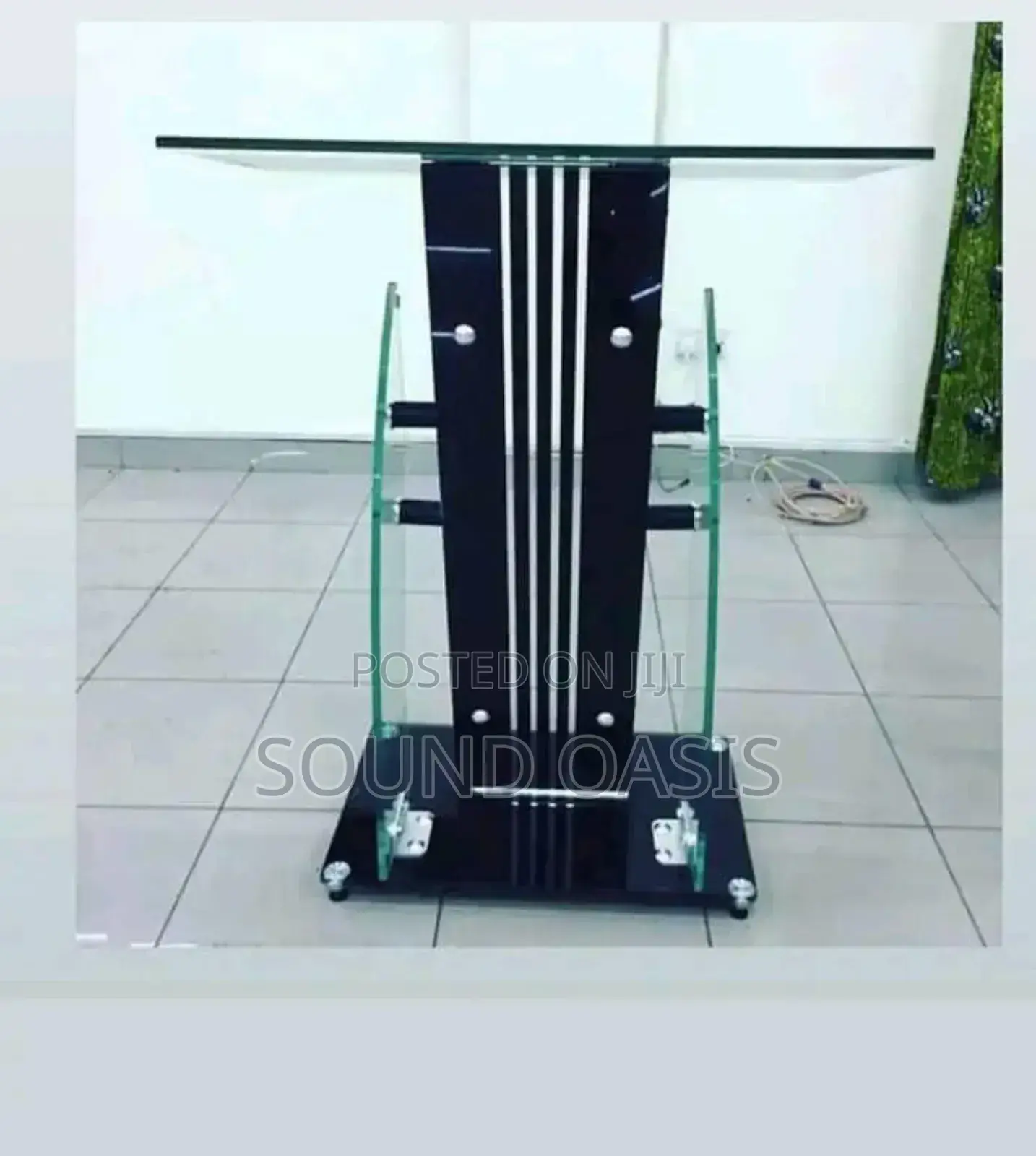 Authentic Foreign Glass Pulpit