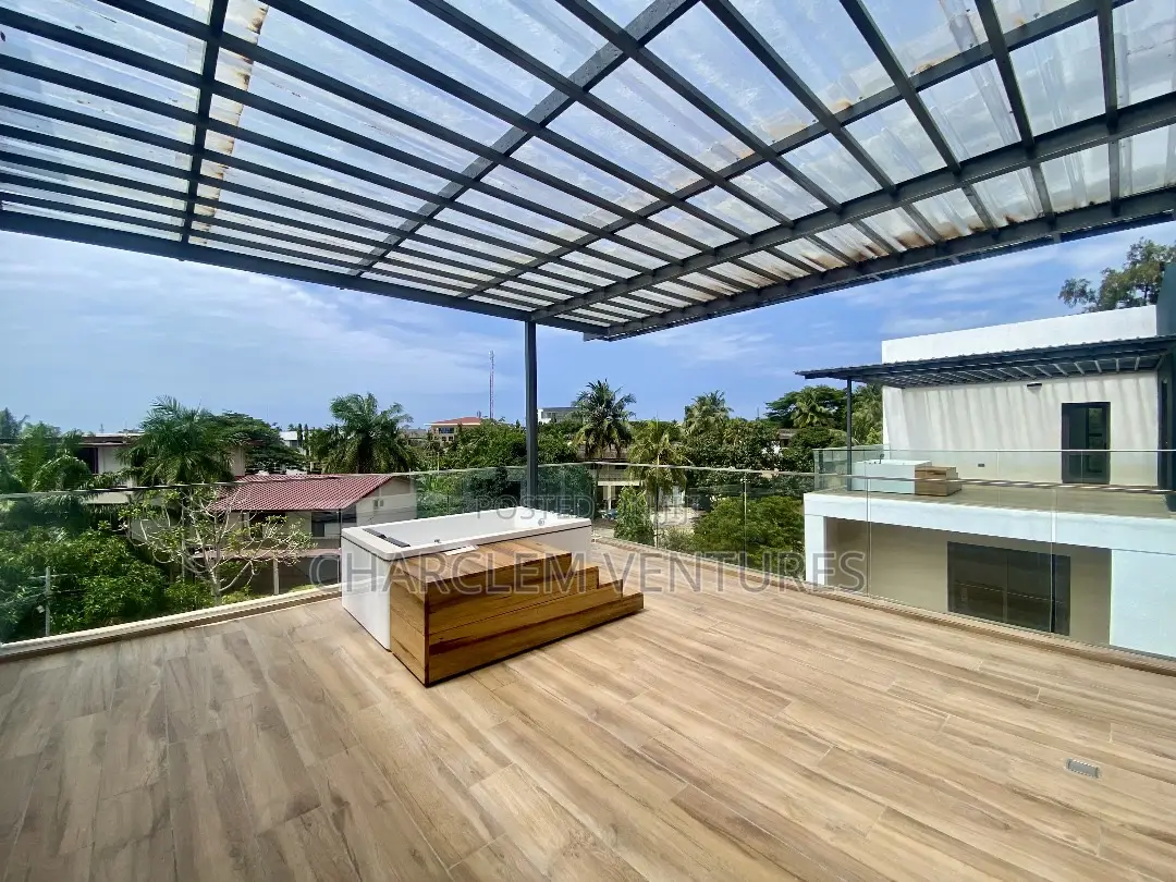 4bdrm Townhouse / Terrace in Charclem Ventures, Cantonments for rent