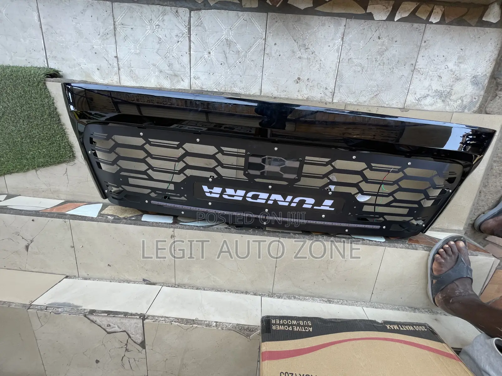 Toyota Tundra 2018,2022 Spec Grille/Shells