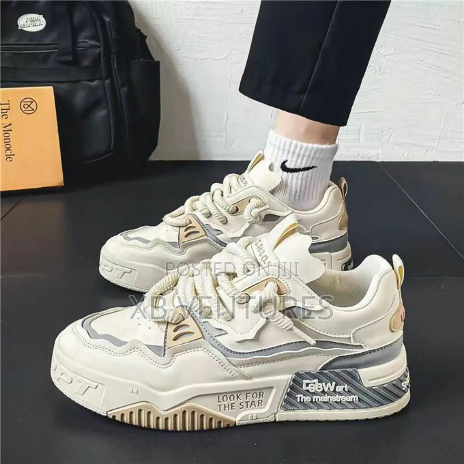 Casual Sneakers