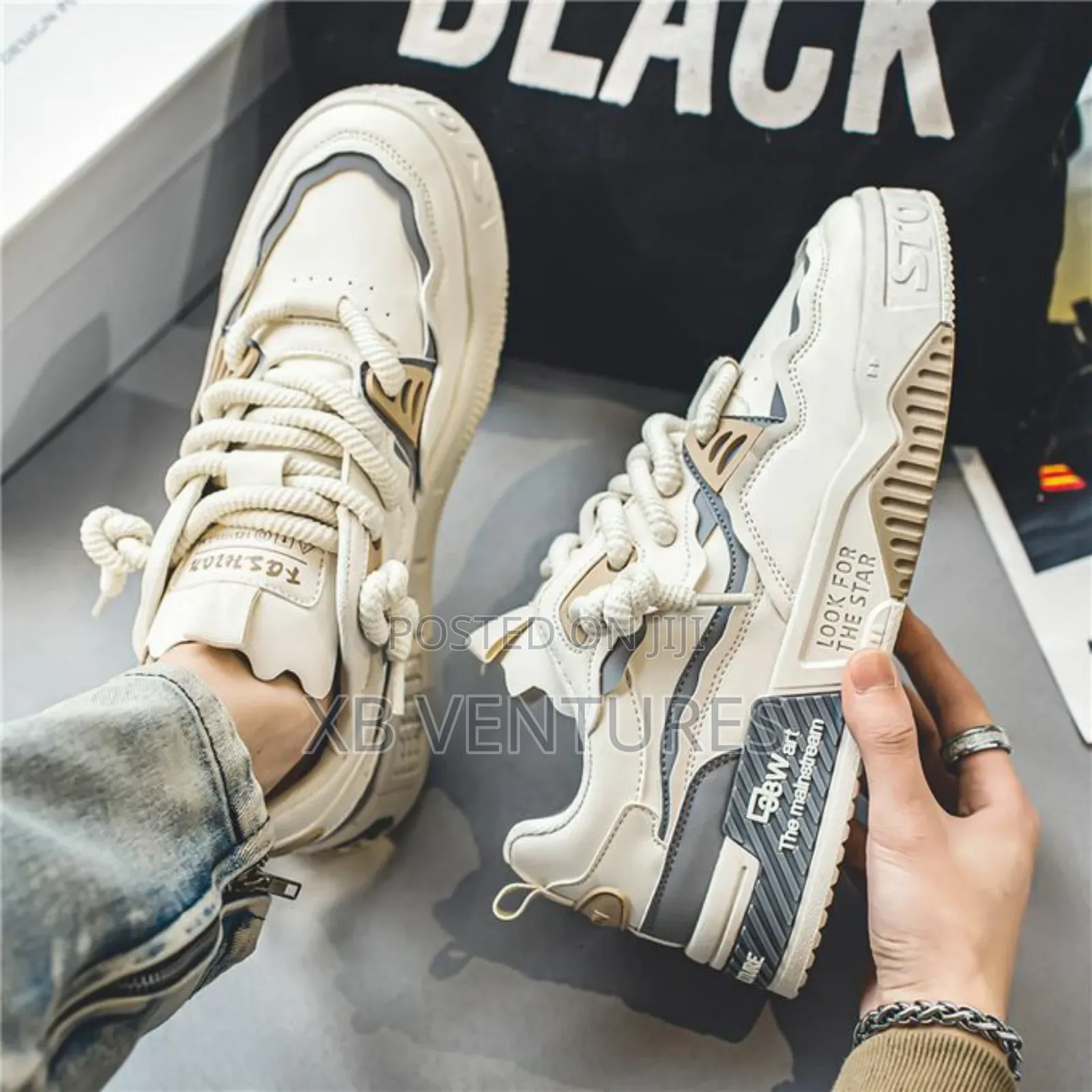 Casual Sneakers