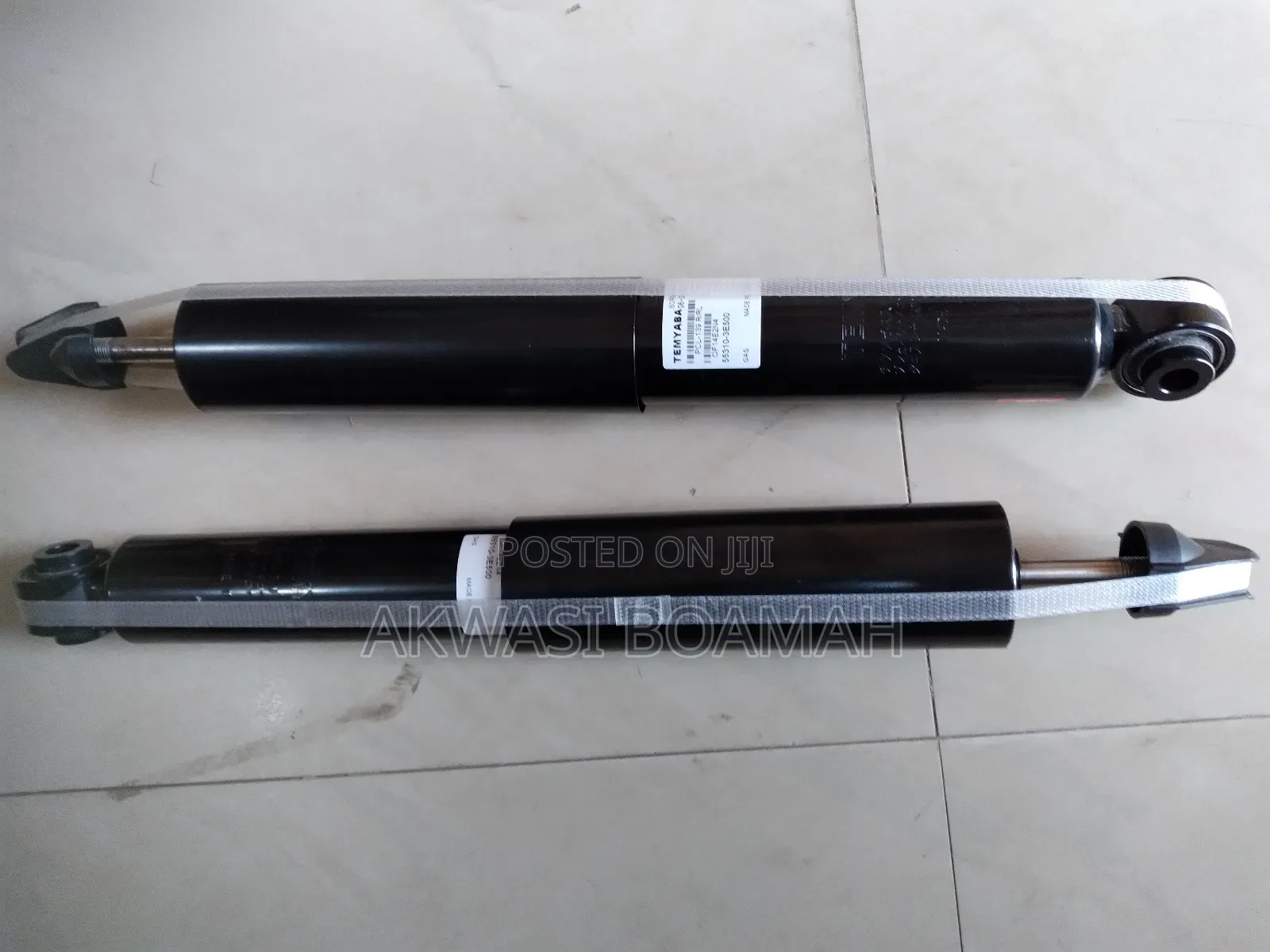 Kia Sorento 2006/ 09 Back Shock Pair