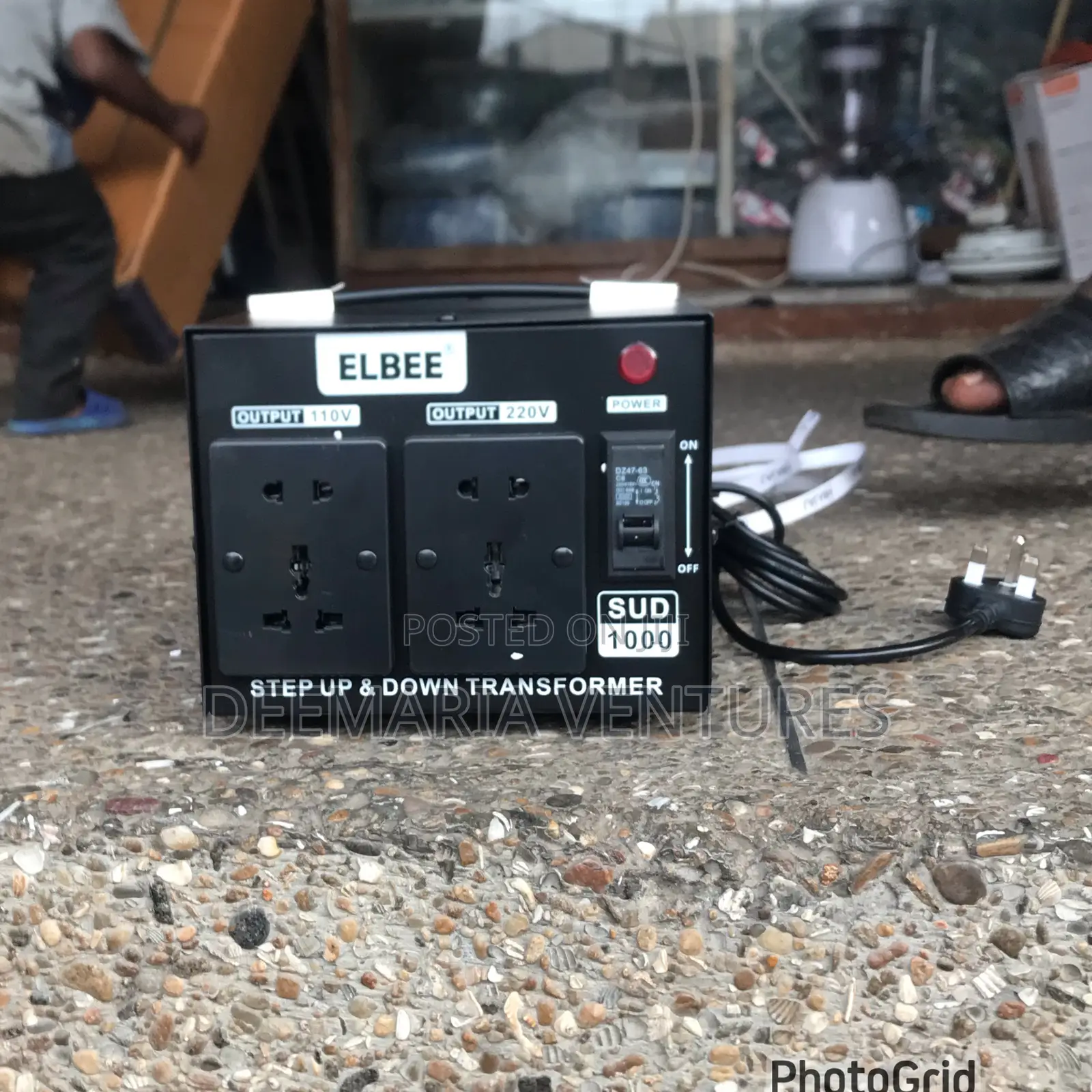 Elbee Sud 1000W Step Up/Step Down Transformer