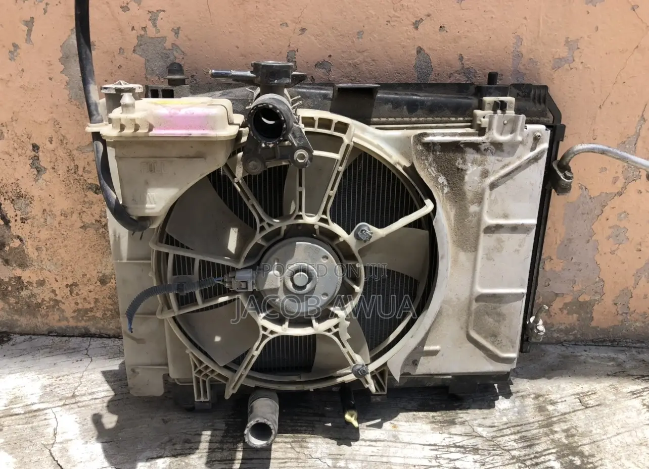 Toyota Vitz 2008 Radiator