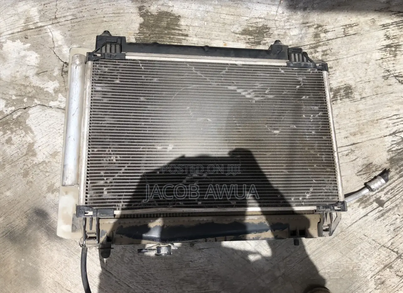 Toyota Vitz 2008 Radiator