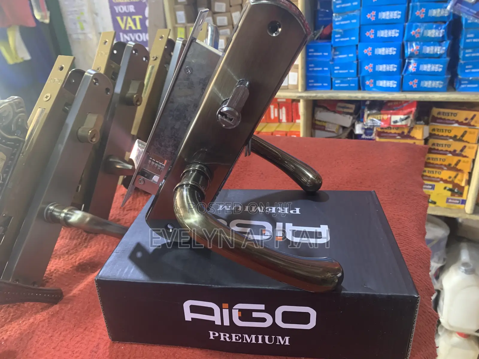 Aigo Small Lock
