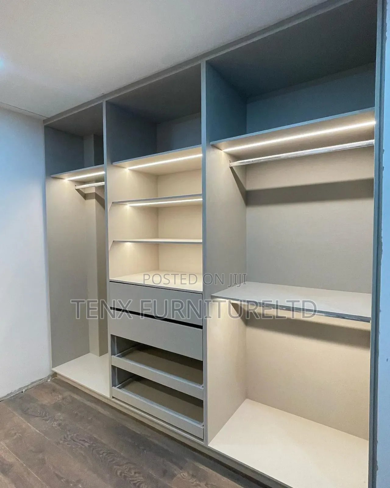 Wardrobe (Inbuilt /Stand Alone)