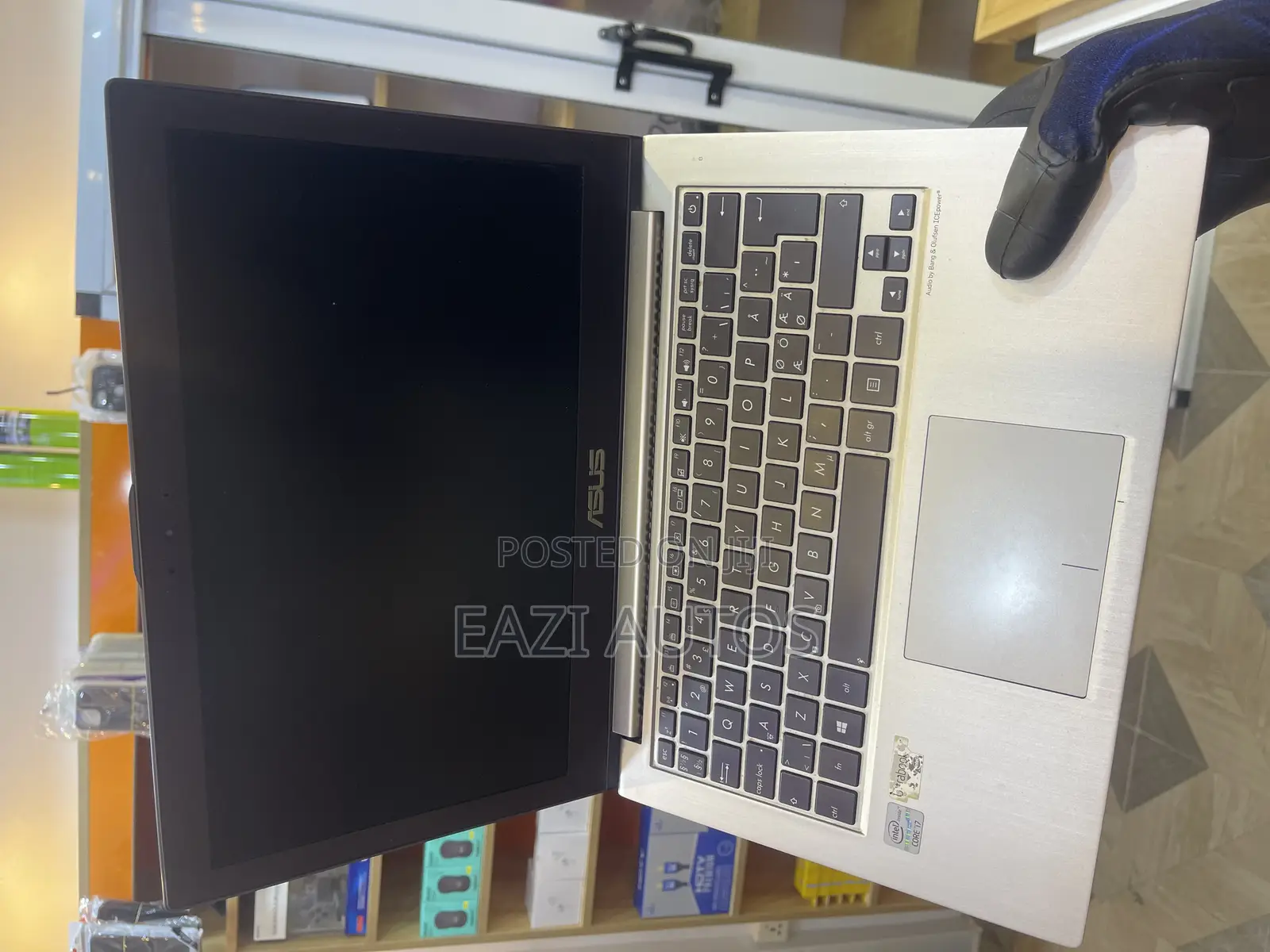 New Laptop Asus ZenBook UX31A 6GB Intel Core I7 HDD+SSD 320GB