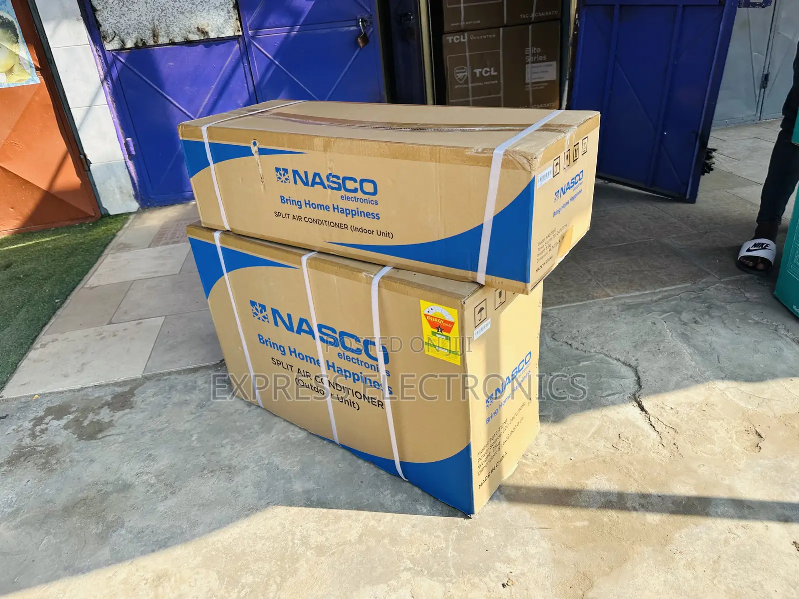 Auto Defrost Split R410 Gas Nasco 1.5hp ——
