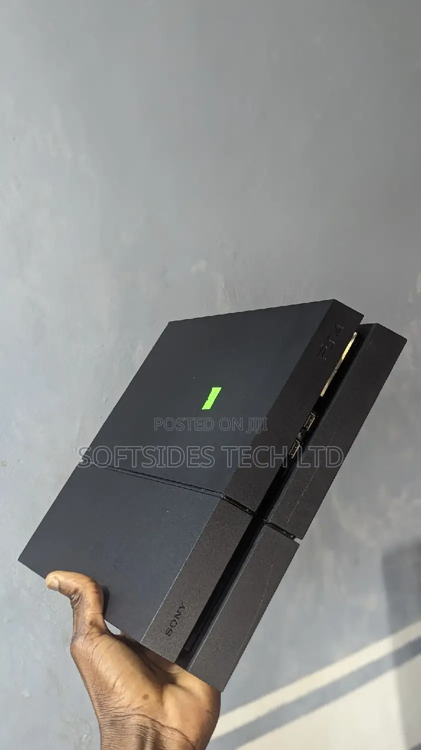 Playstation 4 Standard