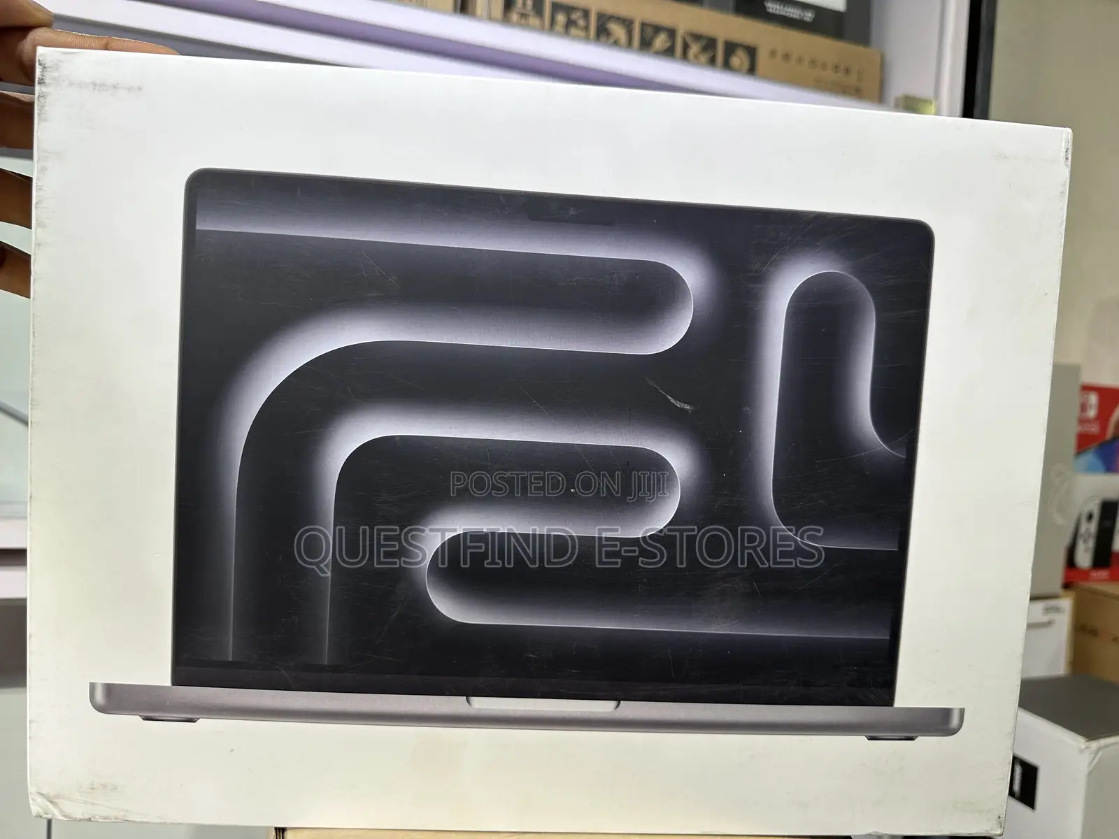 New Laptop Apple MacBook Pro 36GB Apple M3 Pro SSD 512GB