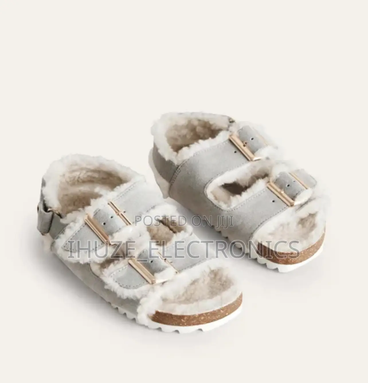 Cosy Suede Buckle Sandals (Size 34)