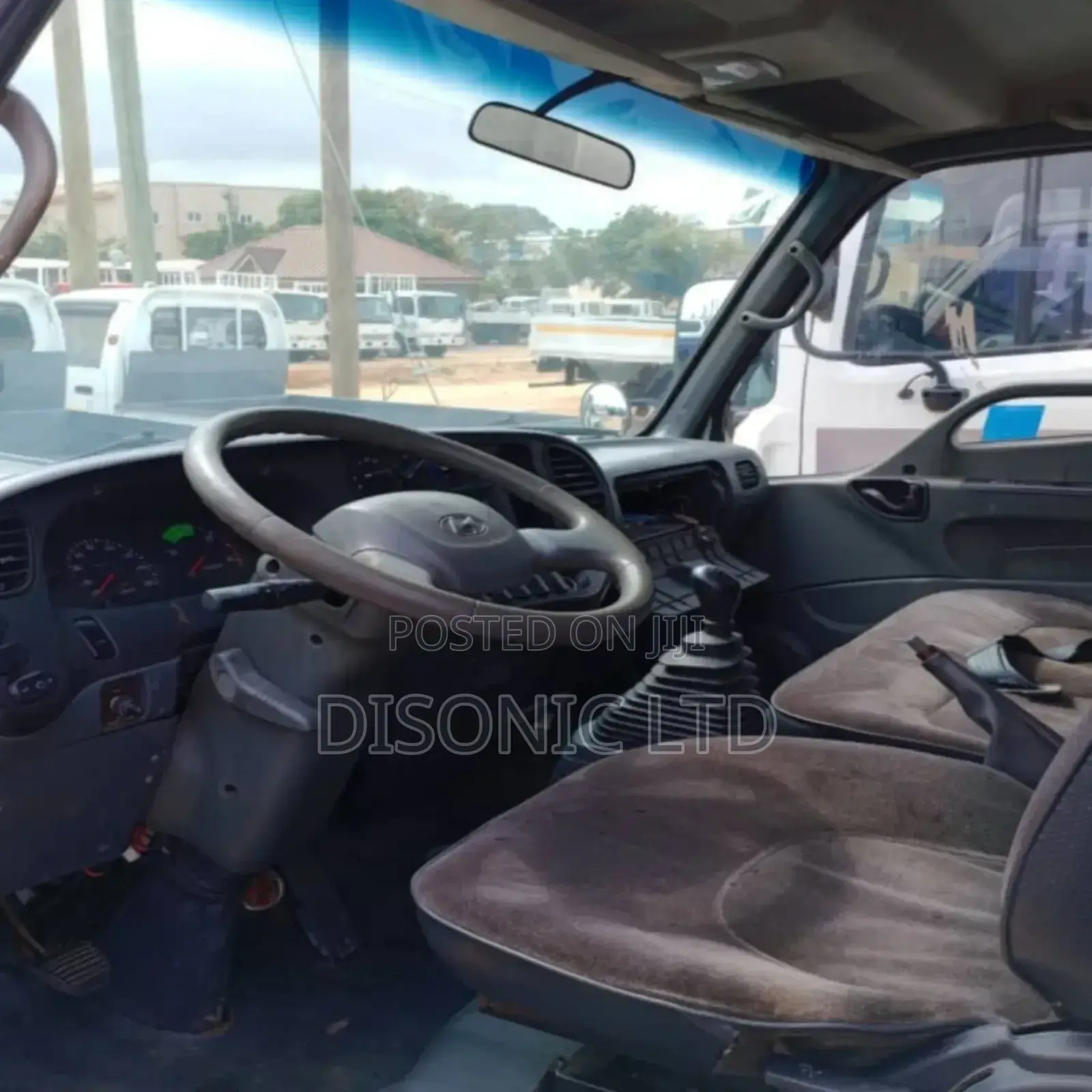 Hyundai Porter II 2004 White