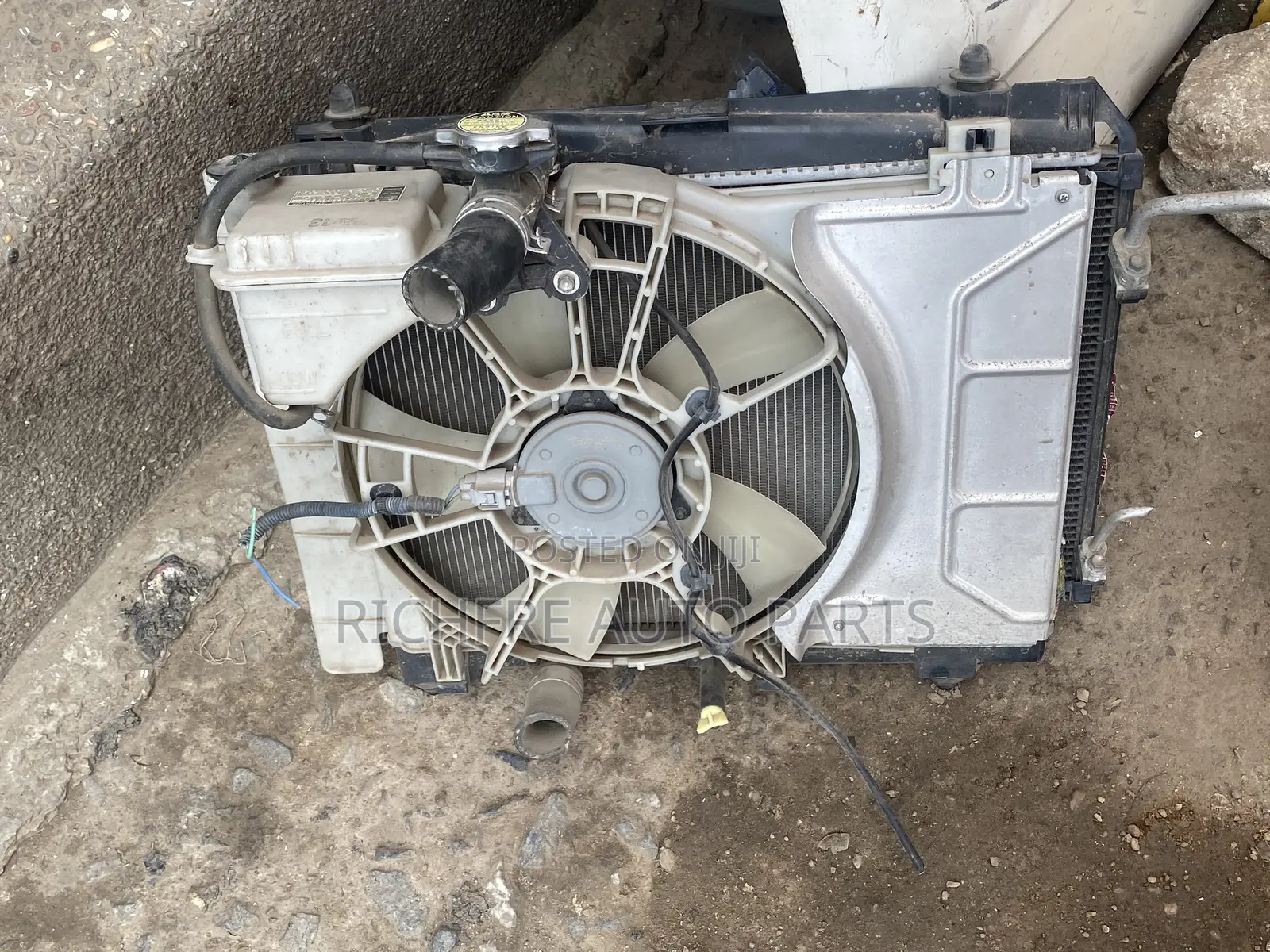 Toyota Vitz 2009/2010 Water Tank Complete