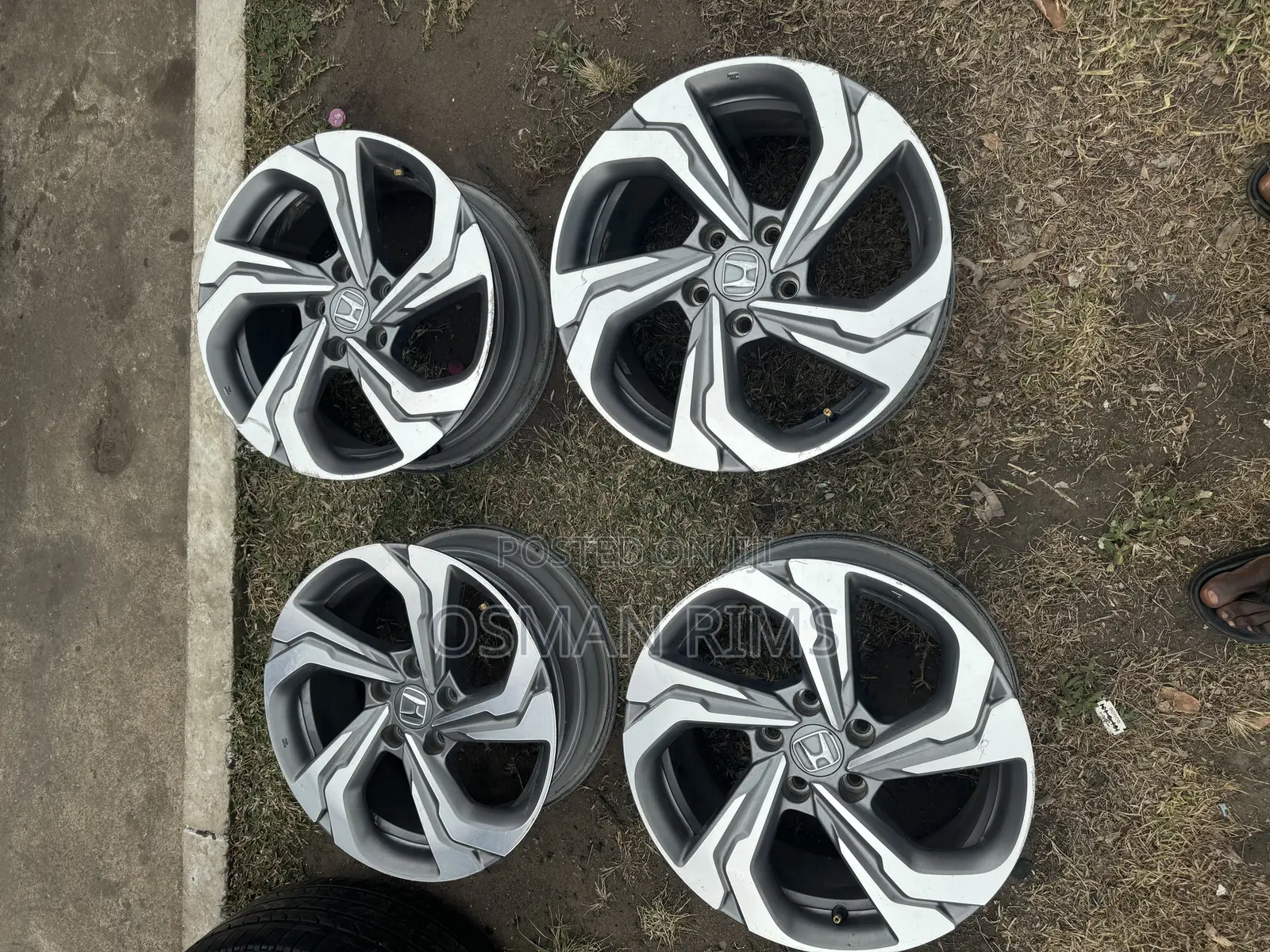 Honda Accord Rim 17 Set Very Neat