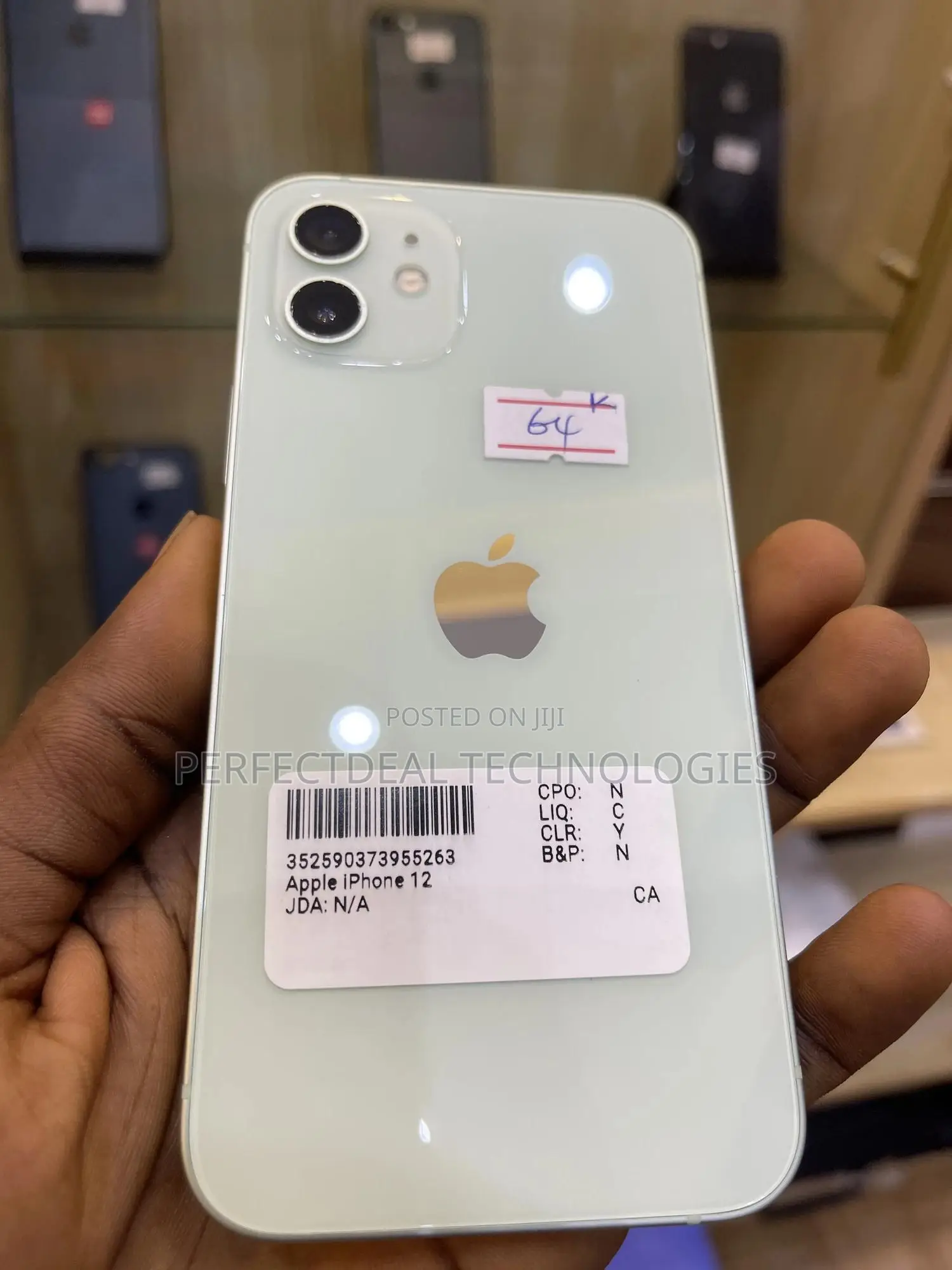 New Apple iPhone 12 64 GB Green
