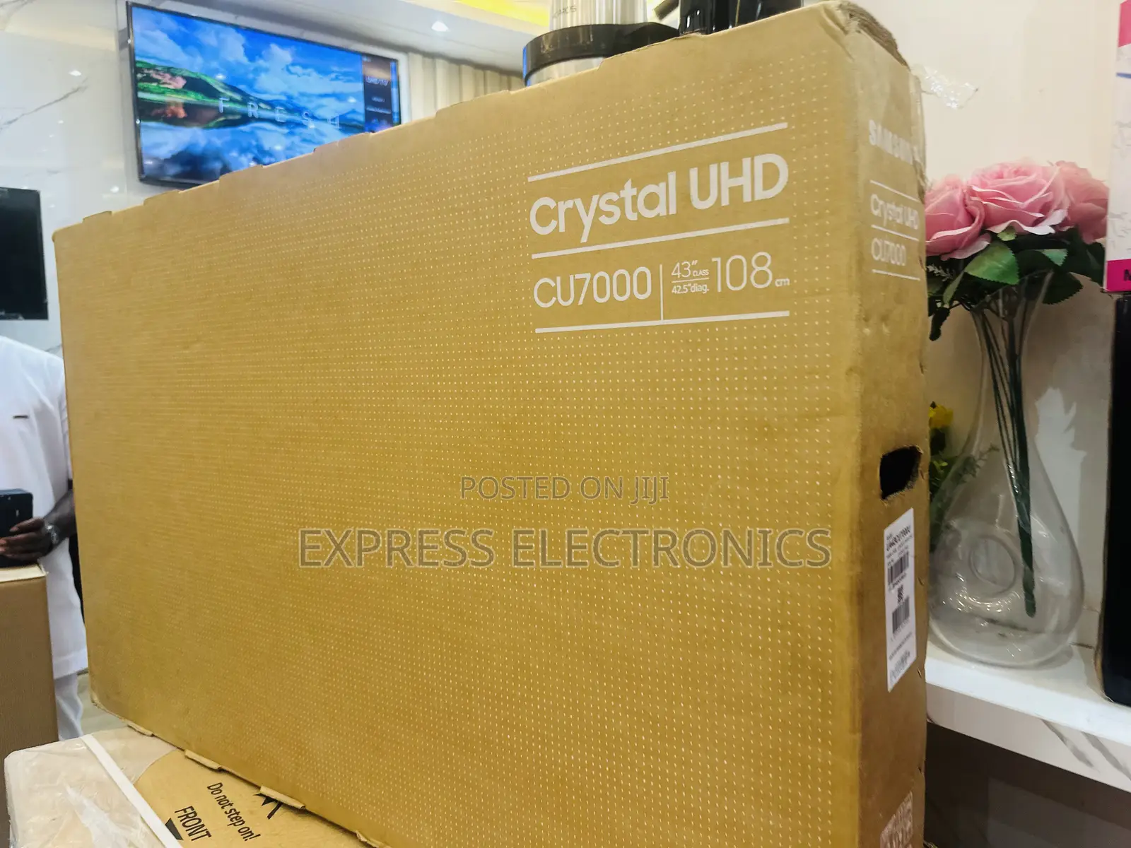Smart Samsung 43”Cu7000 Slim Television Screen