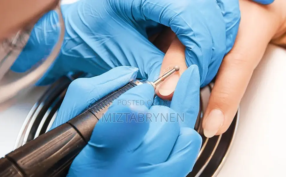 100 Disposable Blue Nitrile Gloves for Beauticians
