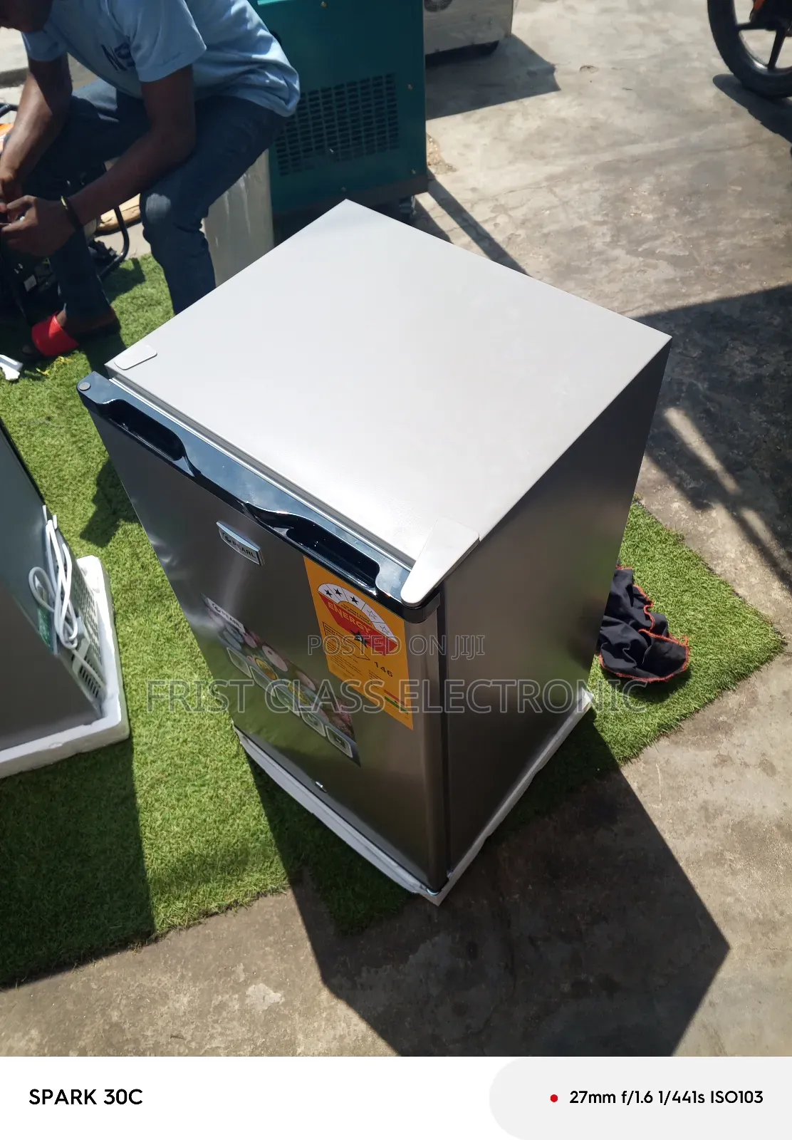 Less Consumption Single Door Table Top Fridge 89litres Good
