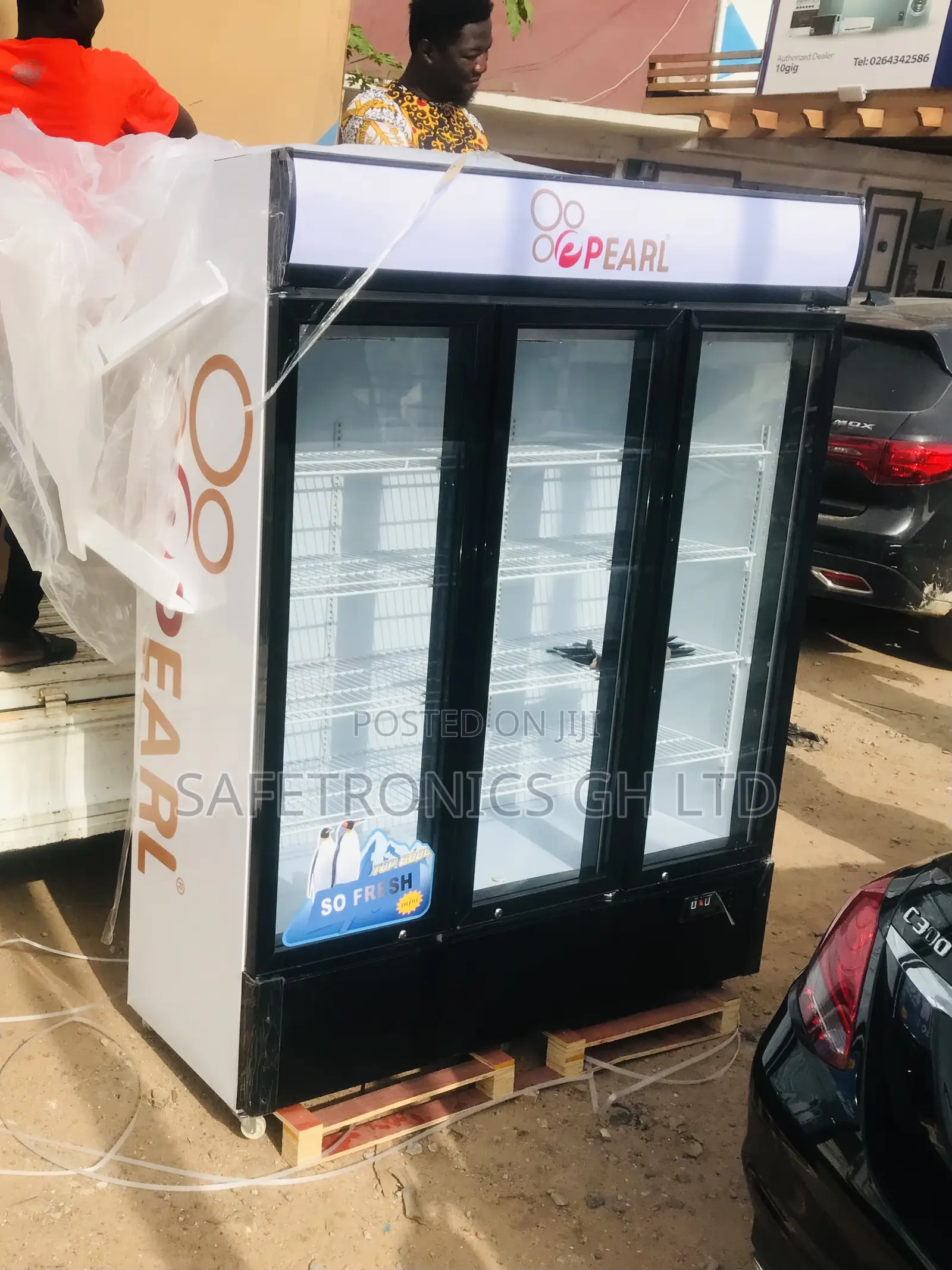 Duress Display Pearl Glass 3 Doors PVC-150 Fridge