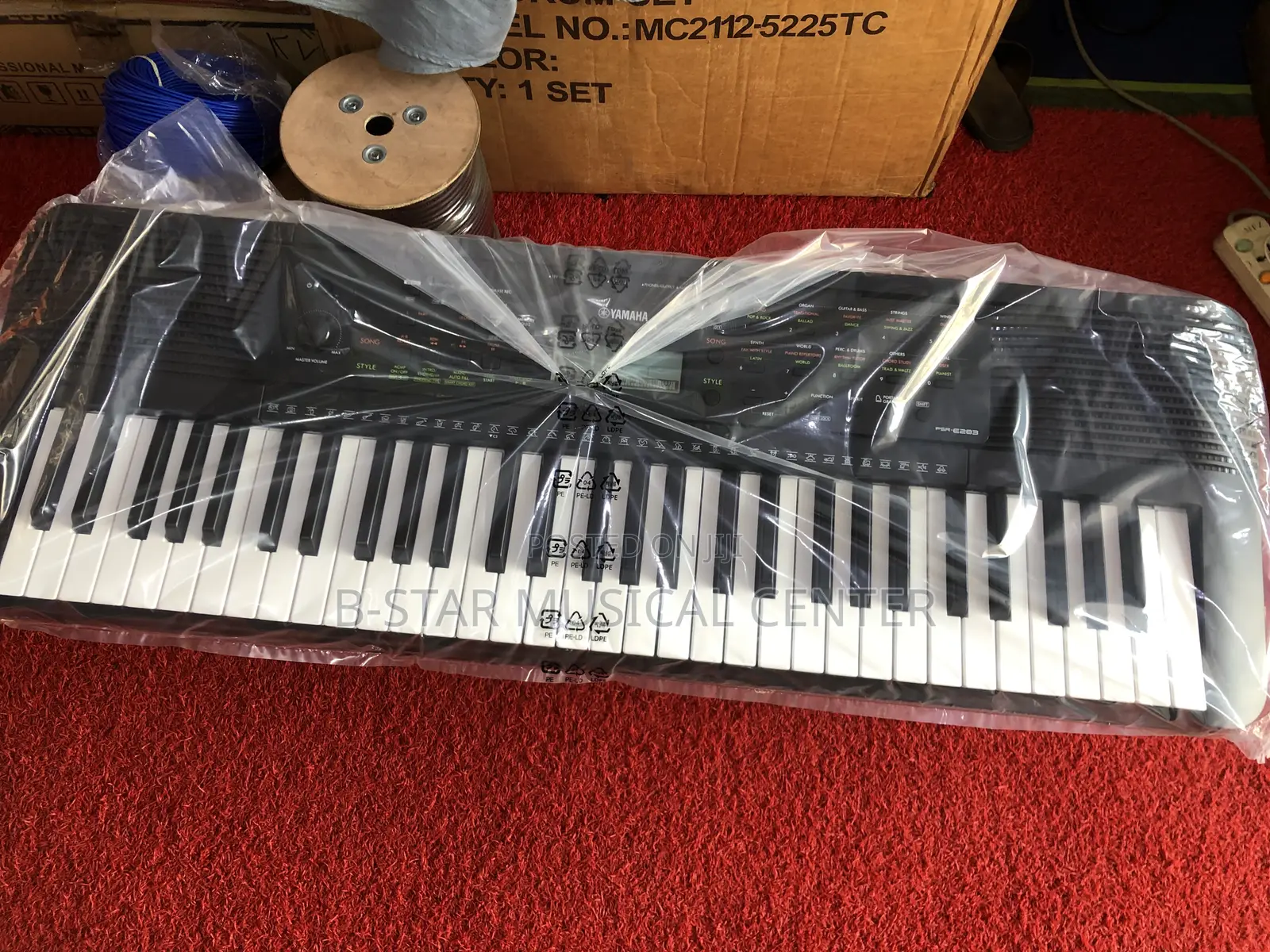 Yamaha PSR 283 Keyboard
