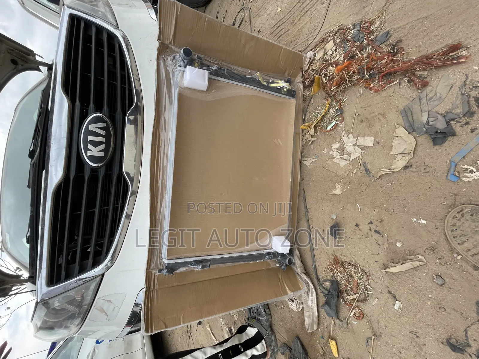 Kia Sorento 2012,2014, Radiator Tank / Water Tank