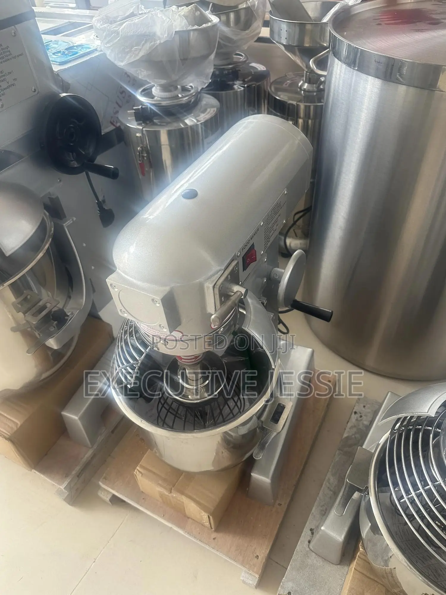 Commercial Stand Mixer. 30kg