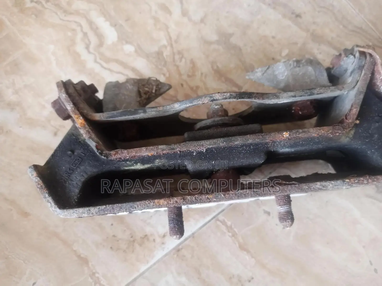 Ssangyong Rexton 2005 270xdi Engine Seat