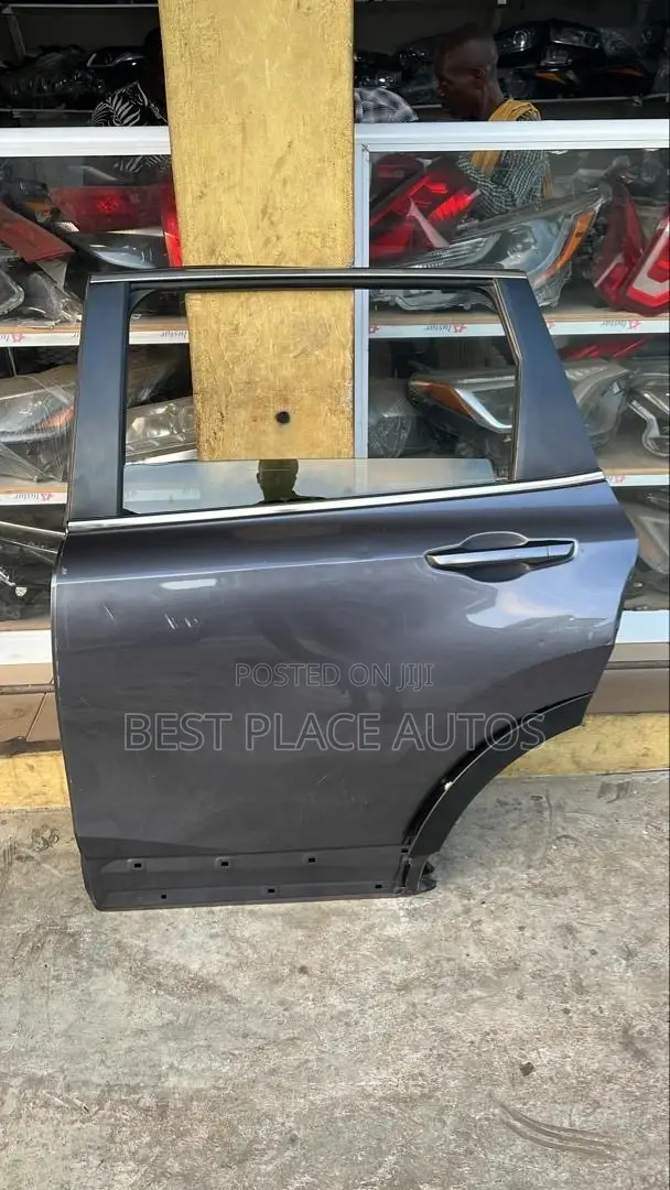 Honda CRV 2018 Door