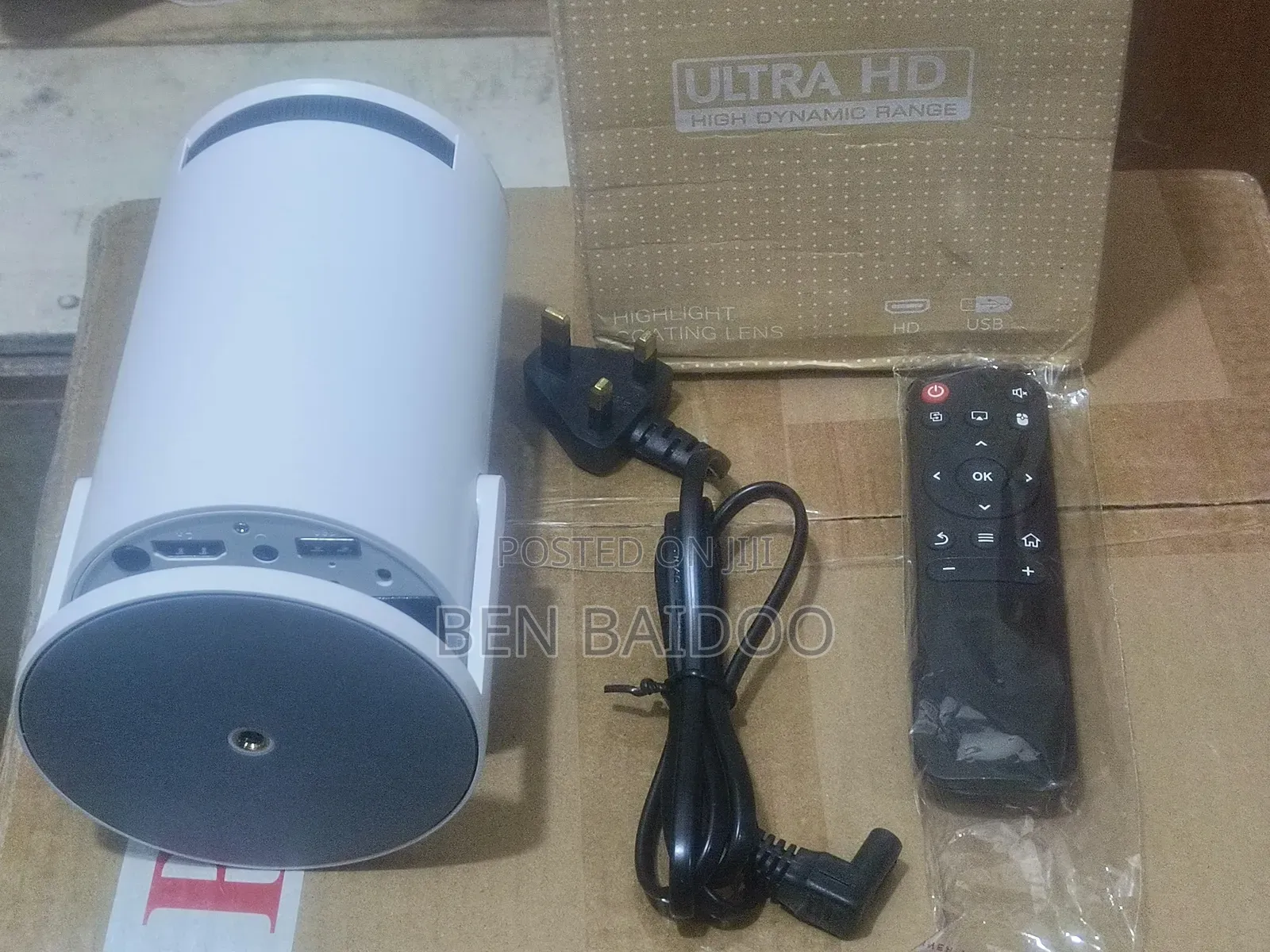 Hd Portable Projector (Hdmi Port and Pendrive Port)