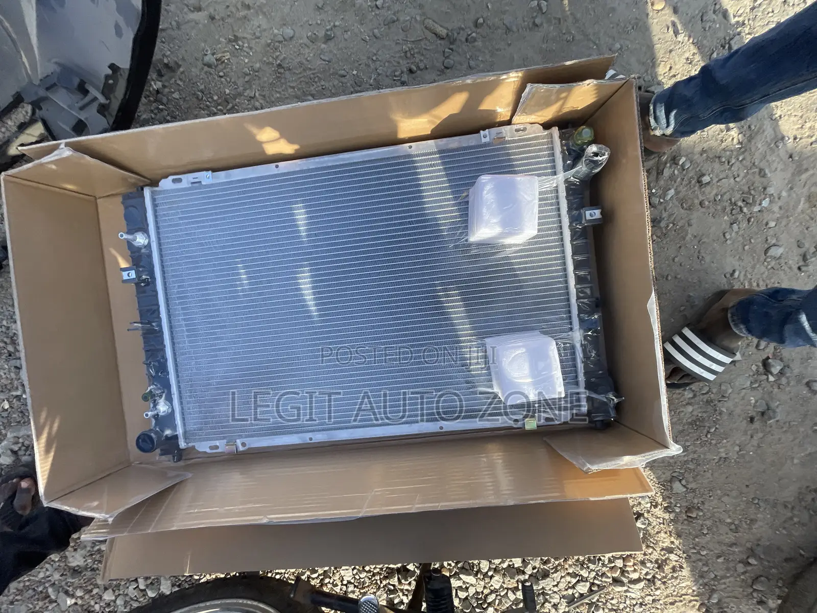 Ford Escape 2004,2010 Radiator Tank/Water Tank