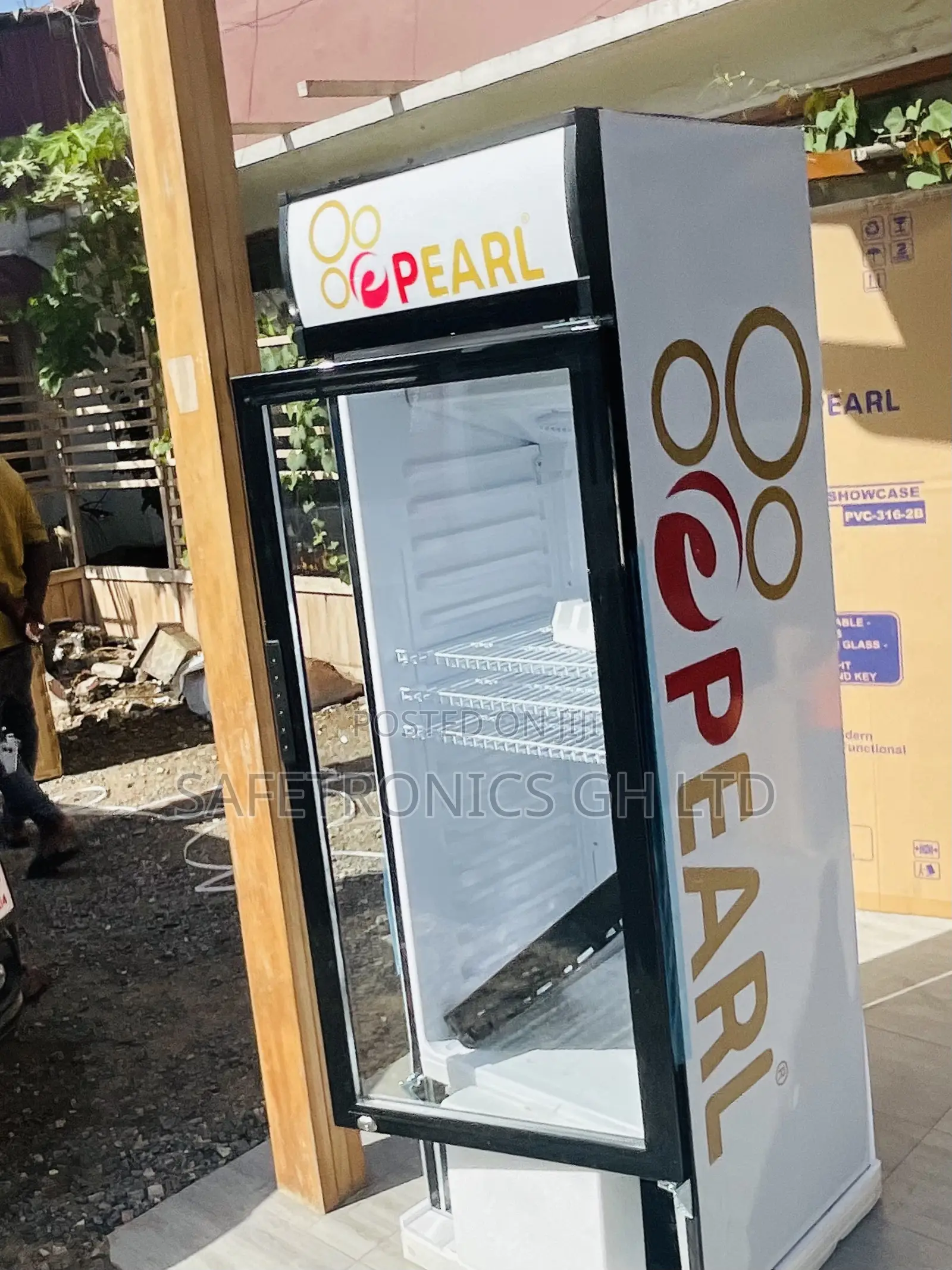 Adjustable 400 Liter Display Glass Singledoor Pearl PVC-424