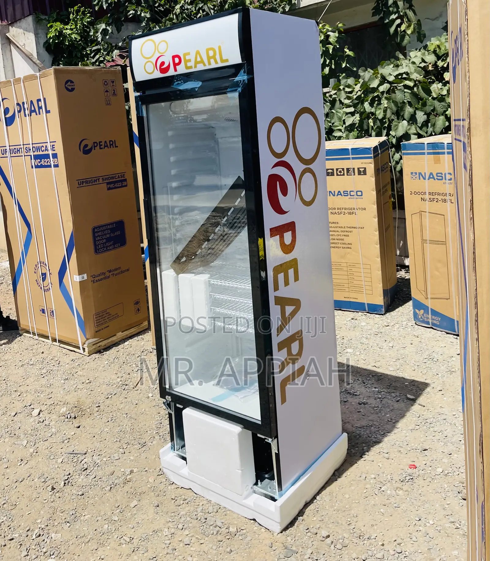Fast Cooling Pearl PVC 352 Single Door Display Fridge.
