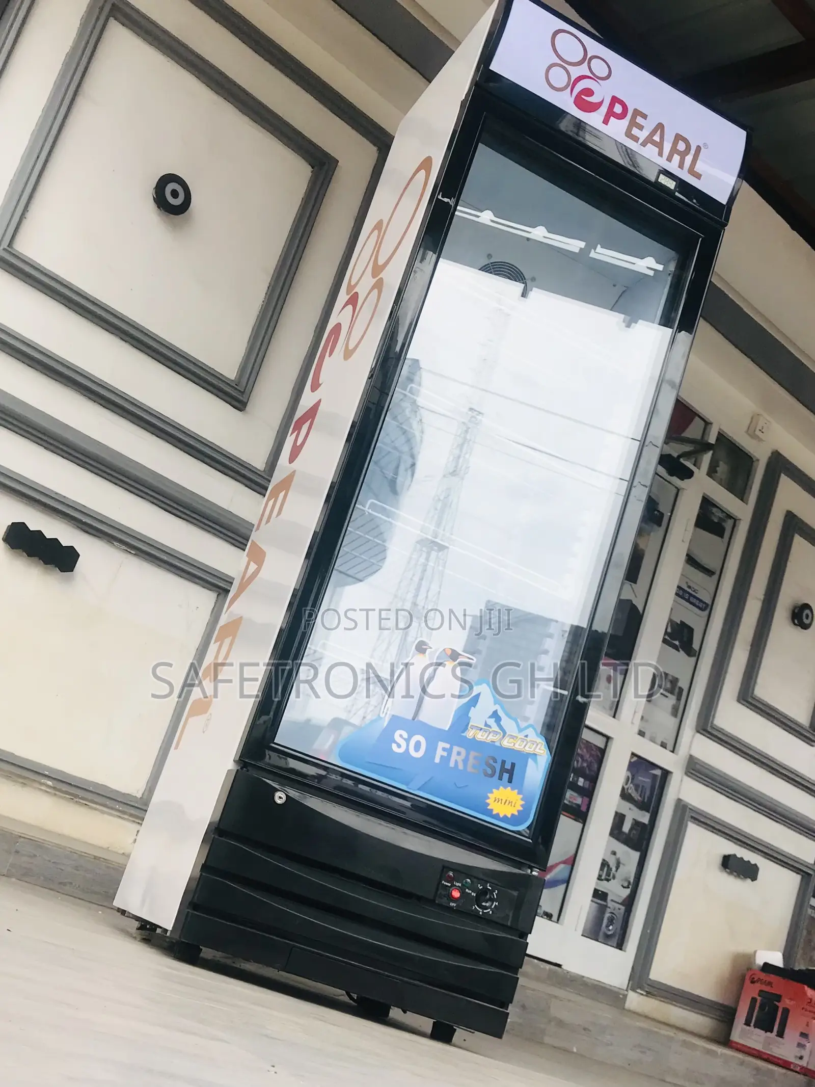 Switchable 300 Liter Pearl PVC-352 Display Glass 1 Door