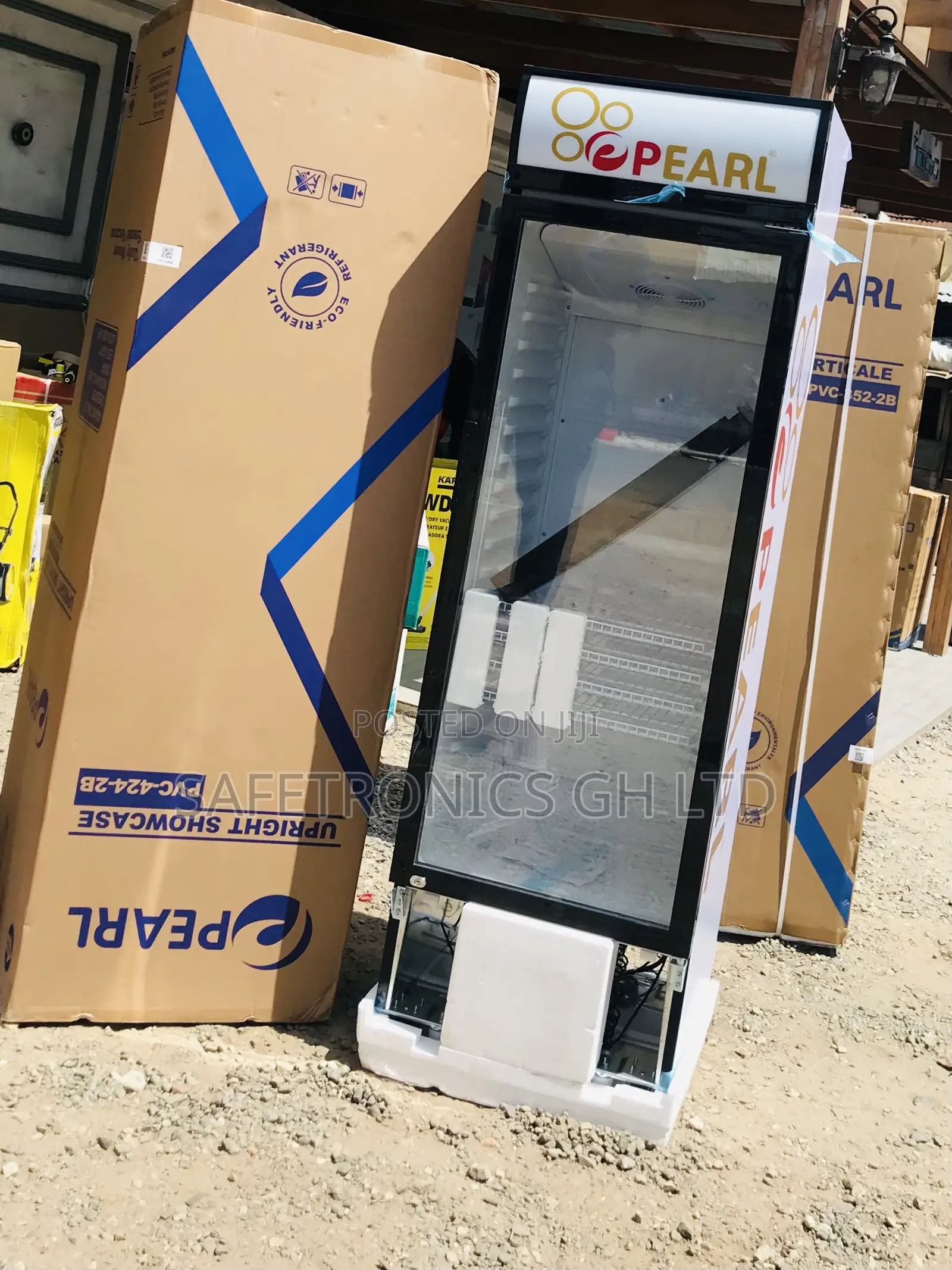 Adjustable Pearl 238 Liter 1 Door Glass PVC-316 Display